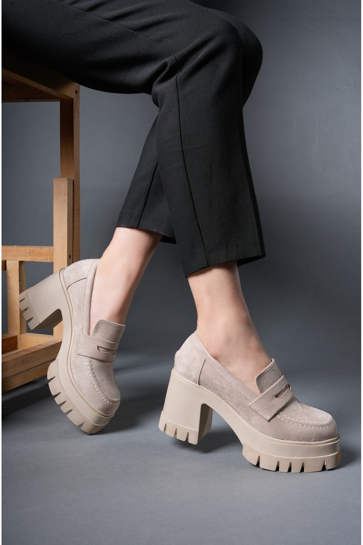 Riccon Syagroth Kadın Loafer 0012506 Bej Süet
