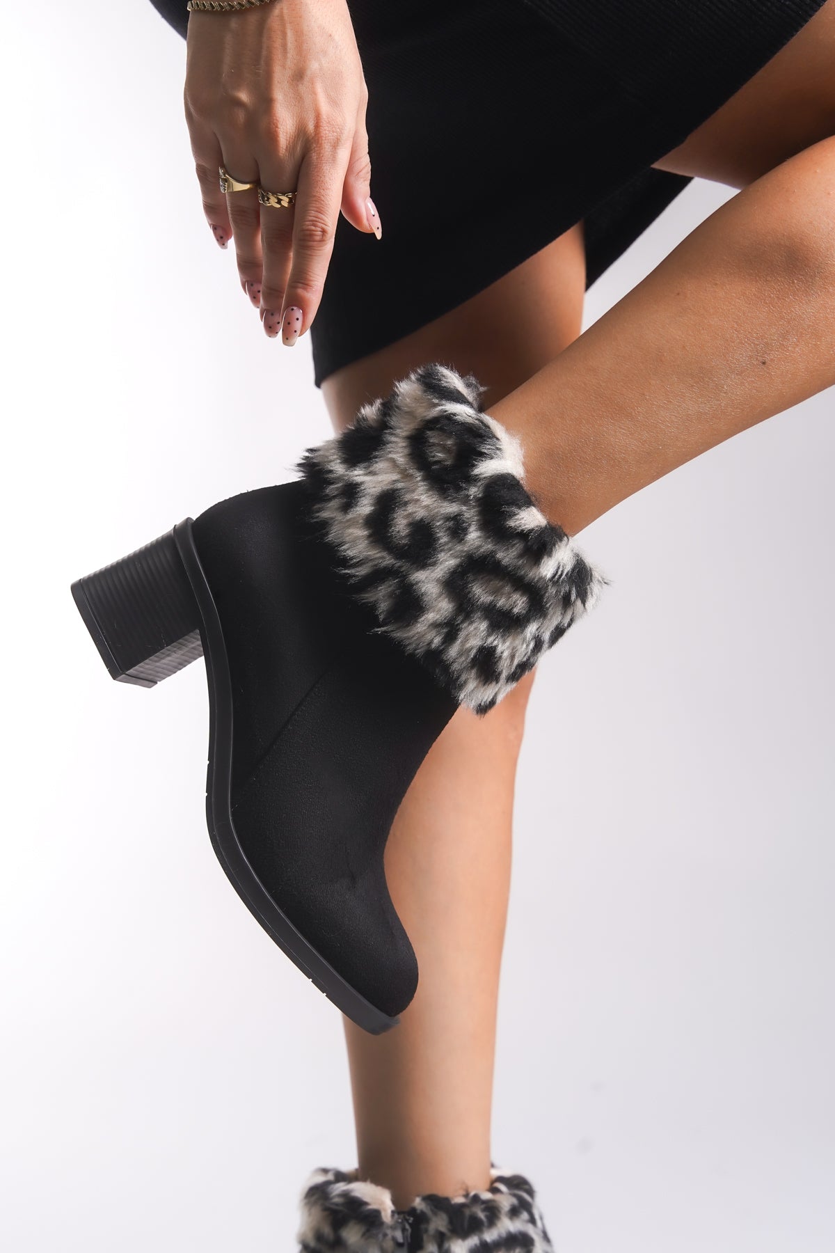 Riccon Rielradh Kadın Kürk Detaylı Topuklu Bot 0012501