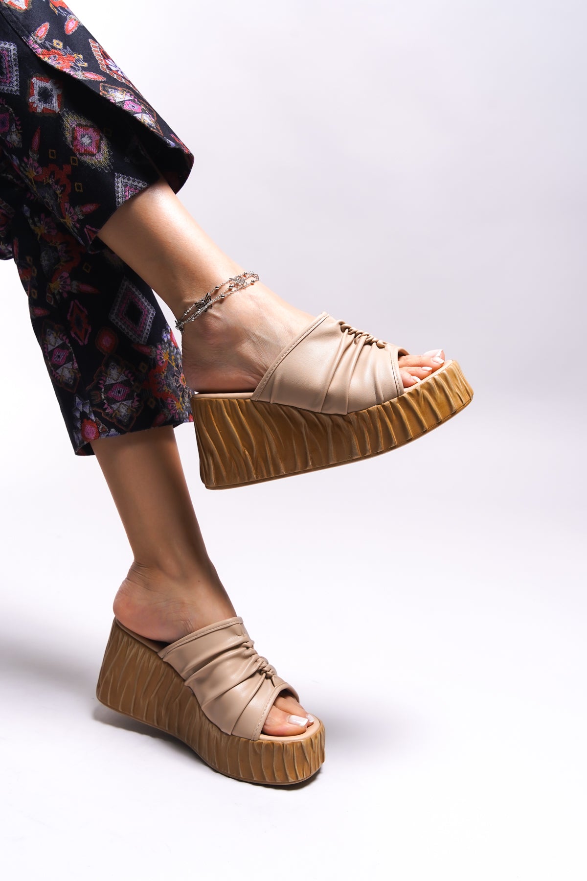 Riccon Isfnaes Kadın Topuklu Terlik 0012930