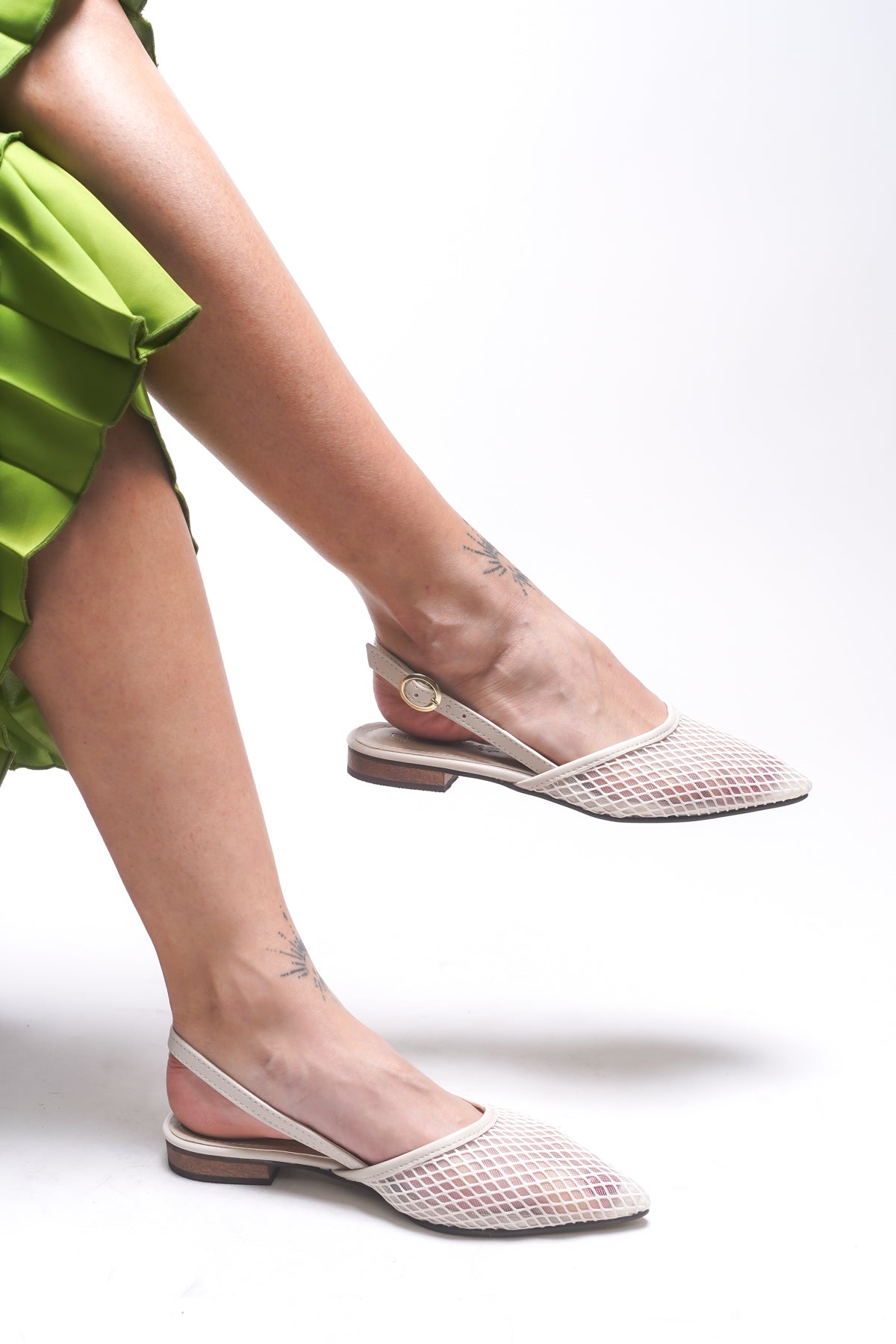 Riccon Issanesra Kadın Sivri Burunlu Topuklu Ayakkabı 0012112