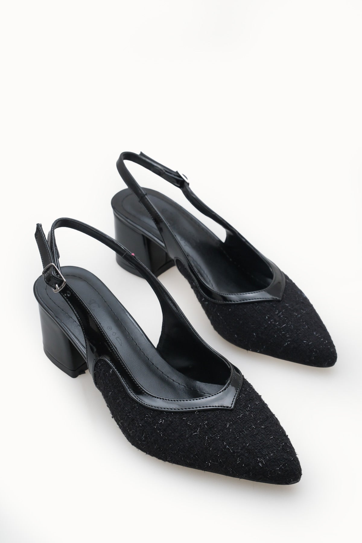 Riccon Kadın Sivri Burunlu Arkası Açık Topuklu Ayakkabı 0012453 Siyah