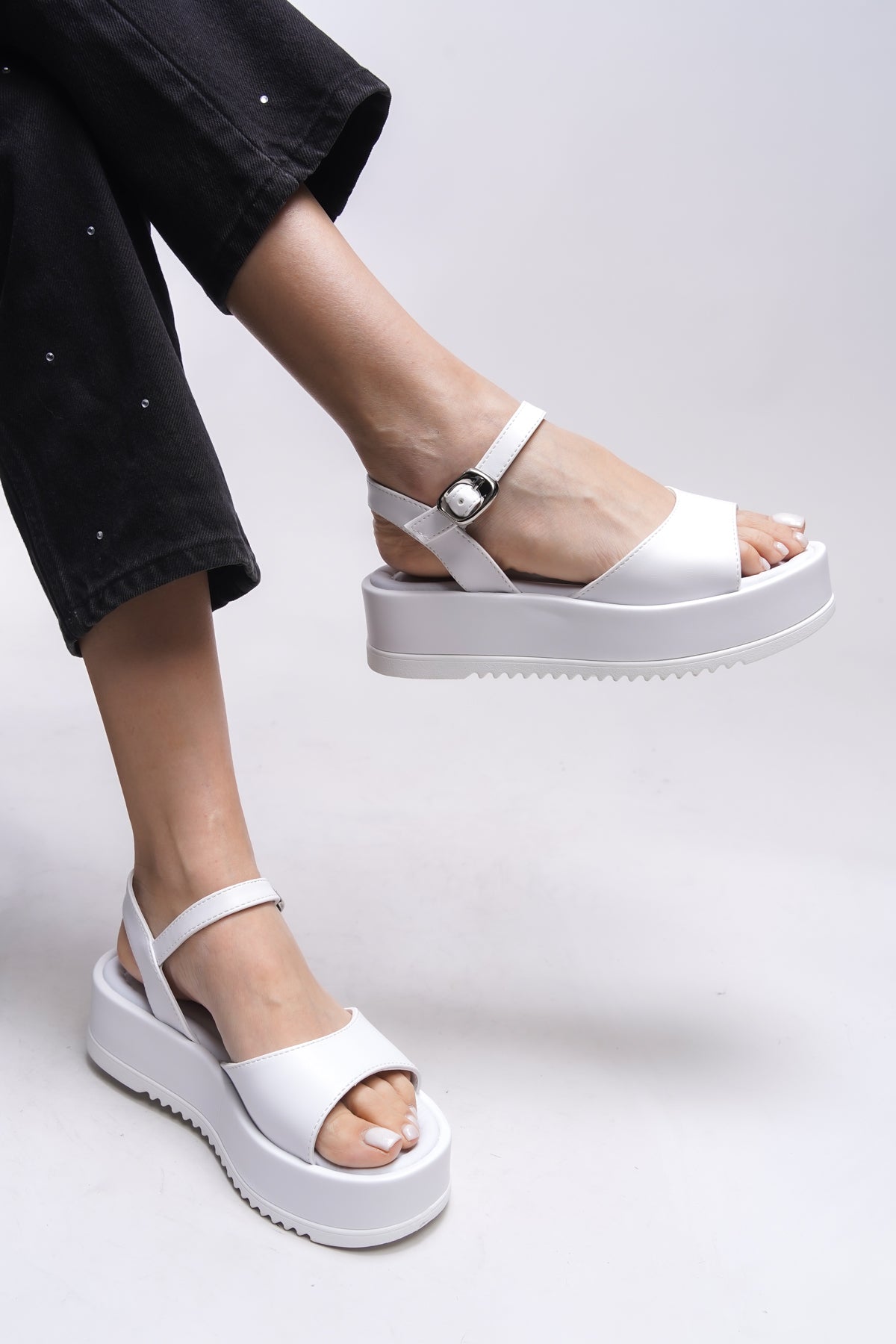 Riccon Atheviel Kadın Sandalet 001271