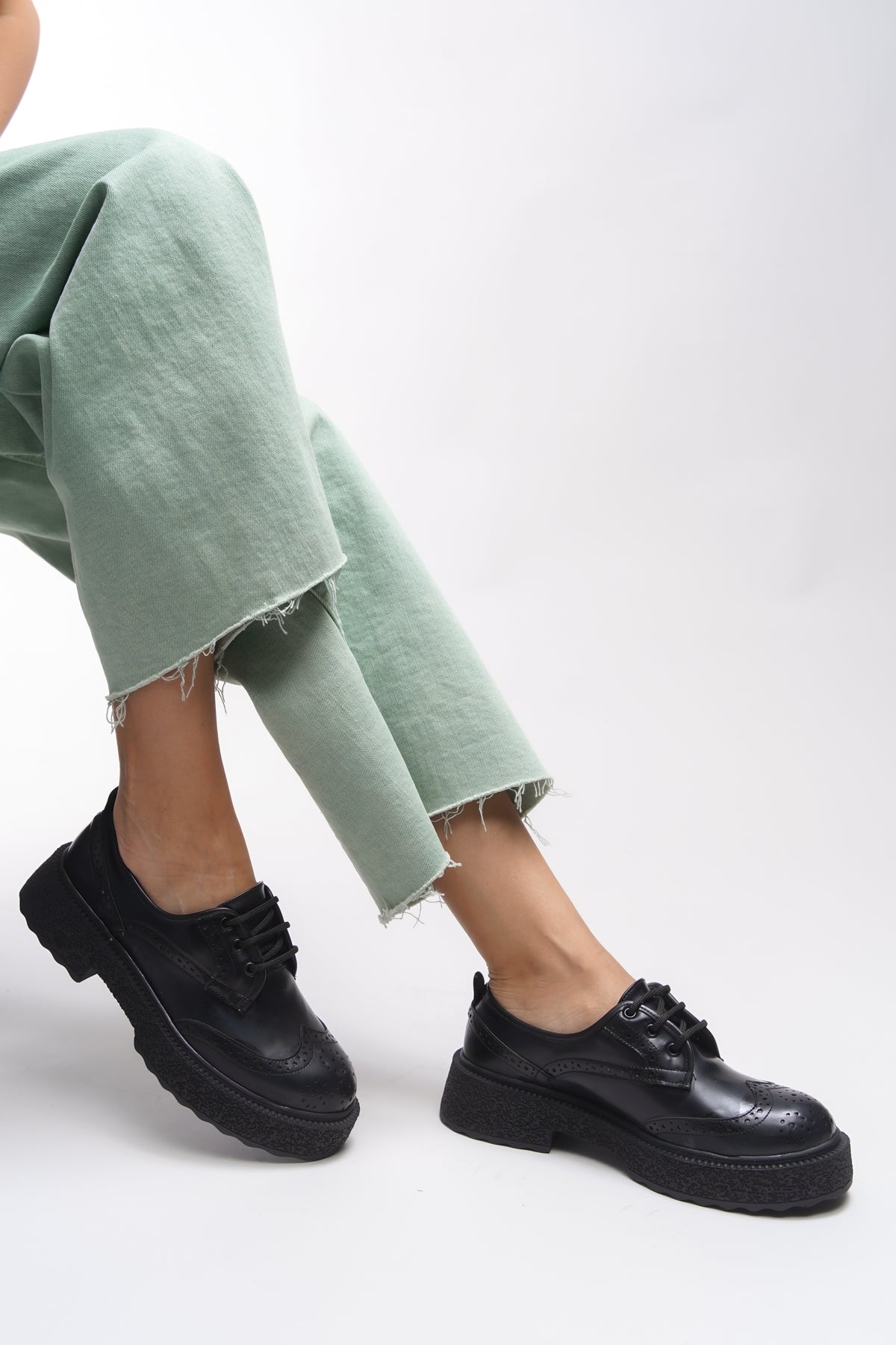 Riccon Oknyrth Kadın Bağcıklı Loafer 00121990 Mat Siyah Rugan
