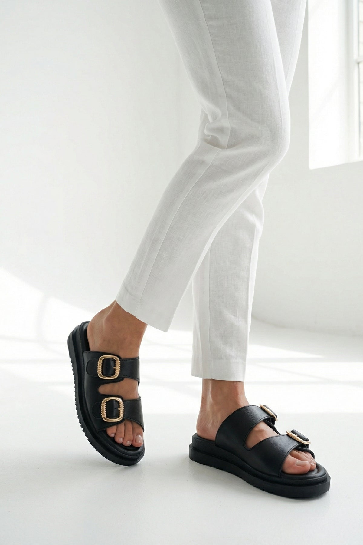 Riccon Kadın Çift Tokalı Terlik 00120403 Siyah