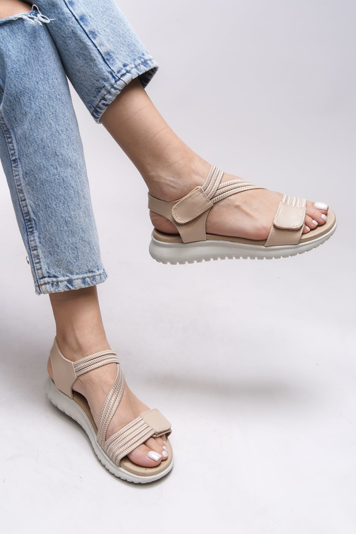 Riccon Yvnaestra Kadın Sandalet 00121002