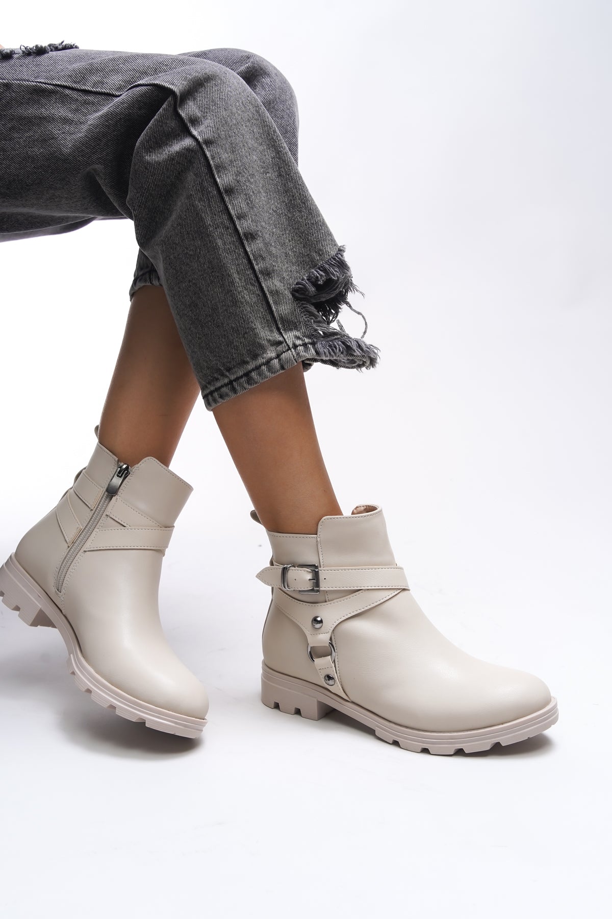 Riccon Lislaevar Kadın Toka Detaylı Bot 0012202