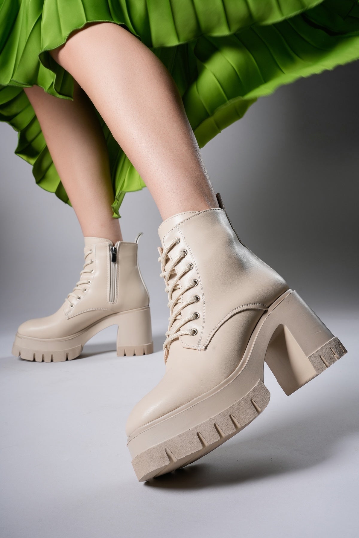 Riccon Nvanor Kadın Topuklu Bot 0012504