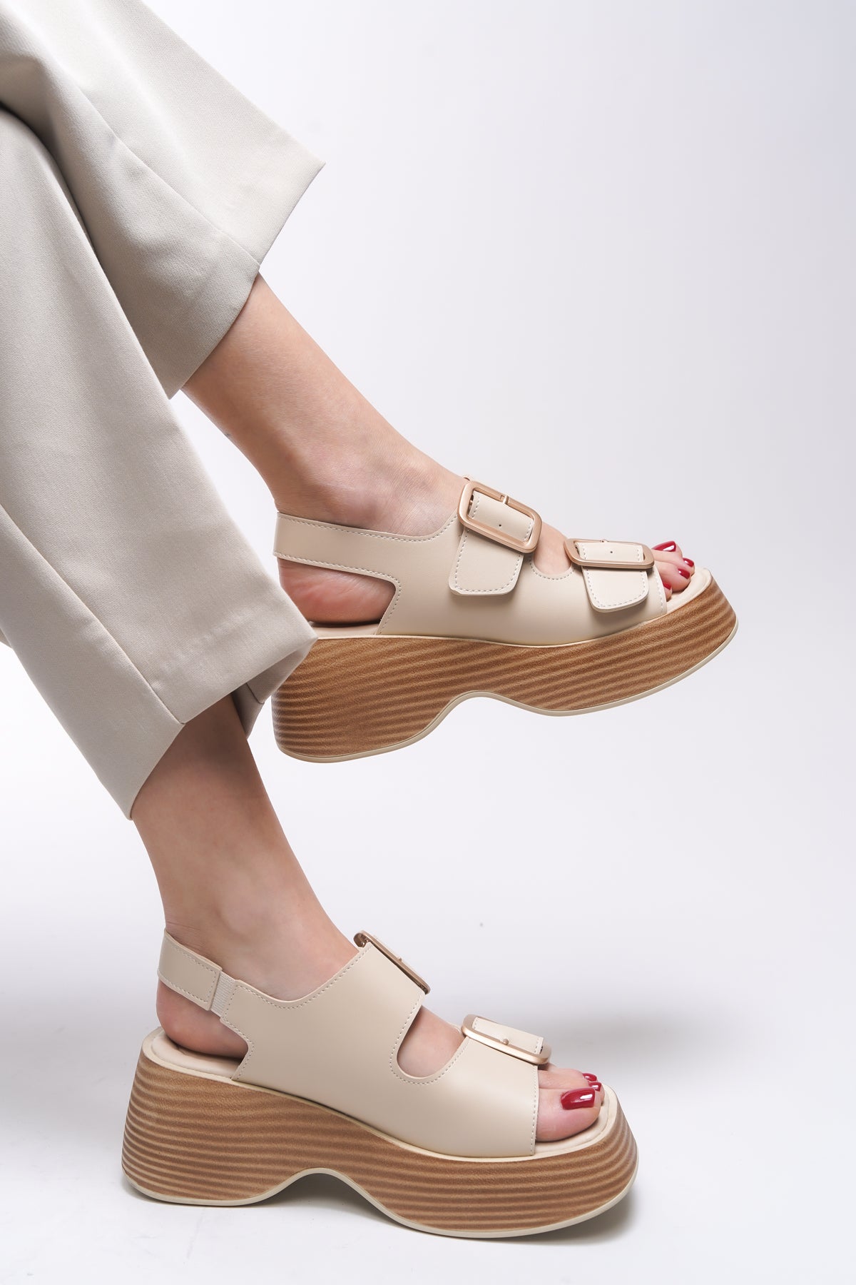 Riccon Zinkilia Kadın Çift Tokalı Sandalet 001292