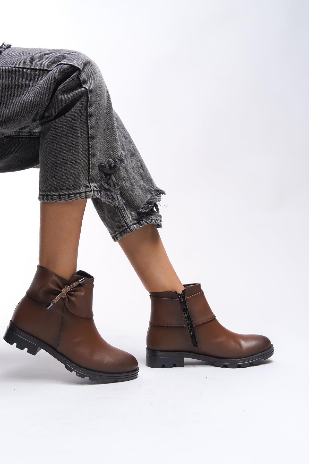 Riccon Gaenledha Kadın Kurdele ve Taş Detaylı Bot