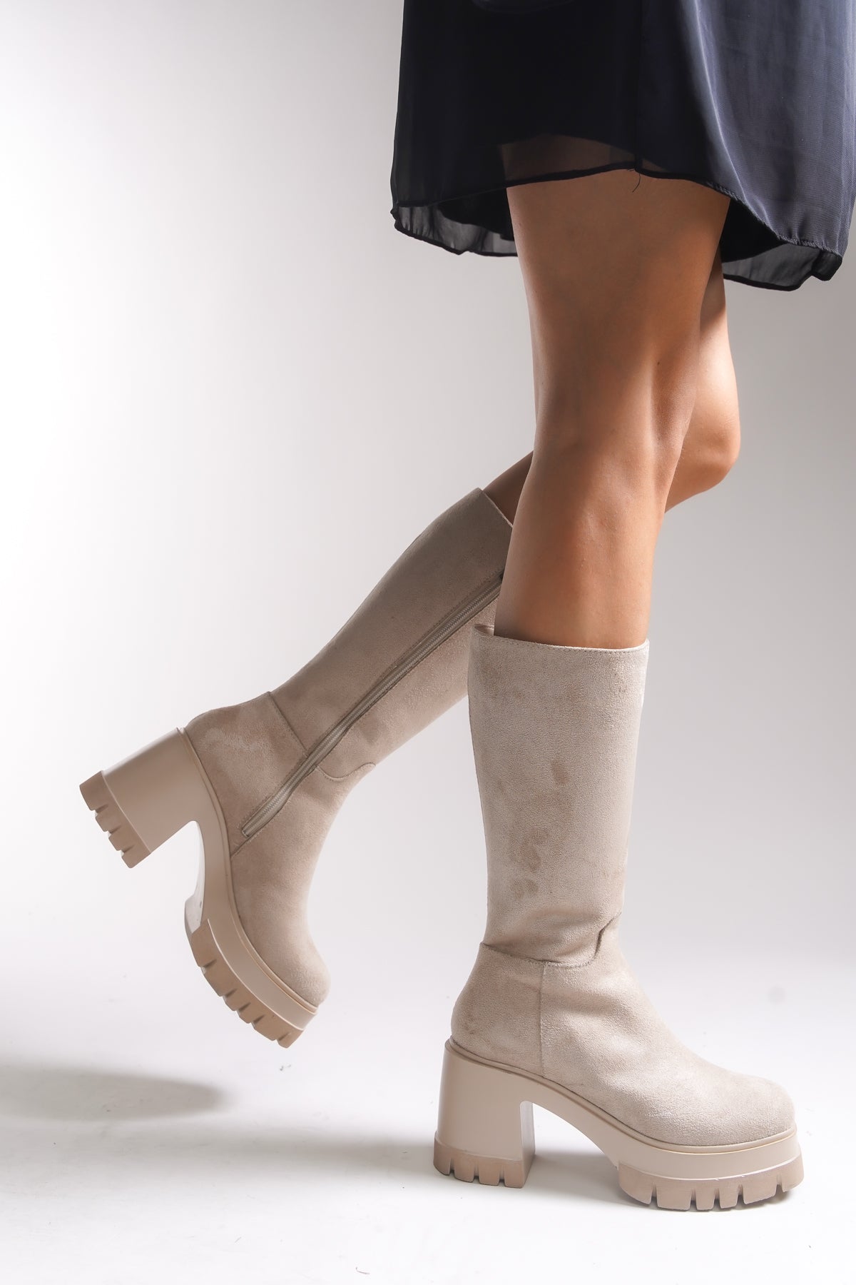 Riccon Lvamel Kadın Diz Altı Topuklu Çizme 0012501