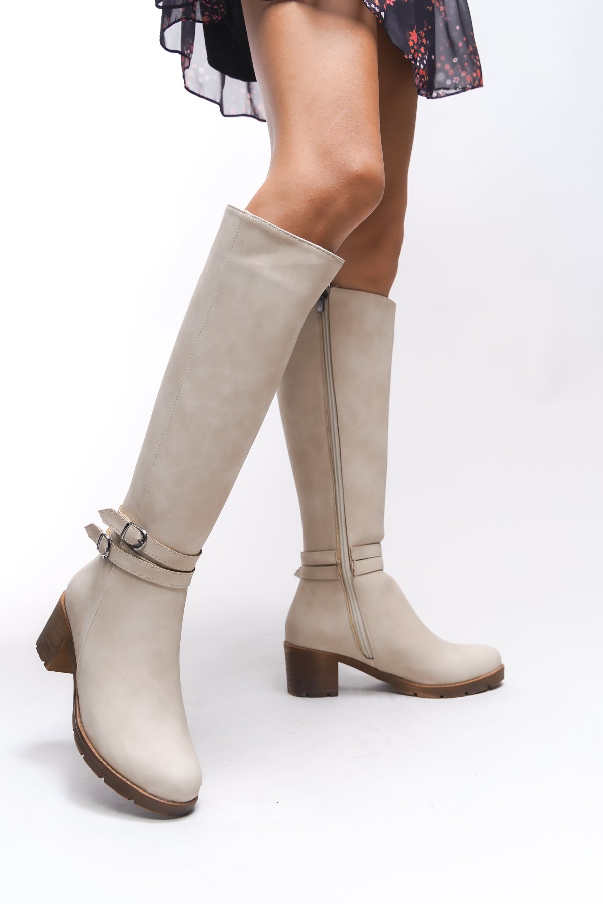 Riccon Zauhilde Kadın Toka Detaylı Topuklu Çizme 0012746