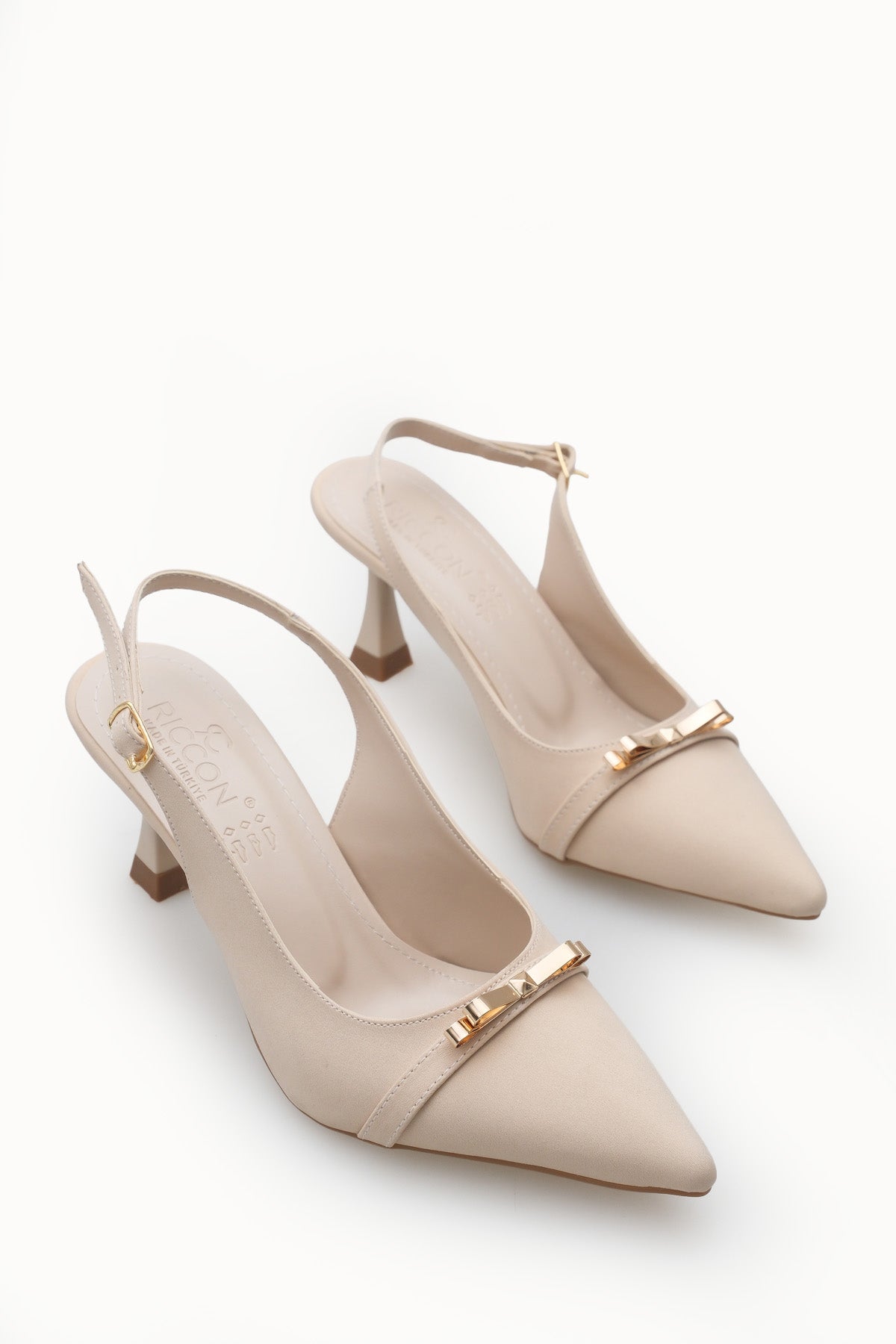 Riccon Kadın Sivri Burunlu Arkası Açık İnce Topuklu Ayakkabı 0012751 Mat Ten