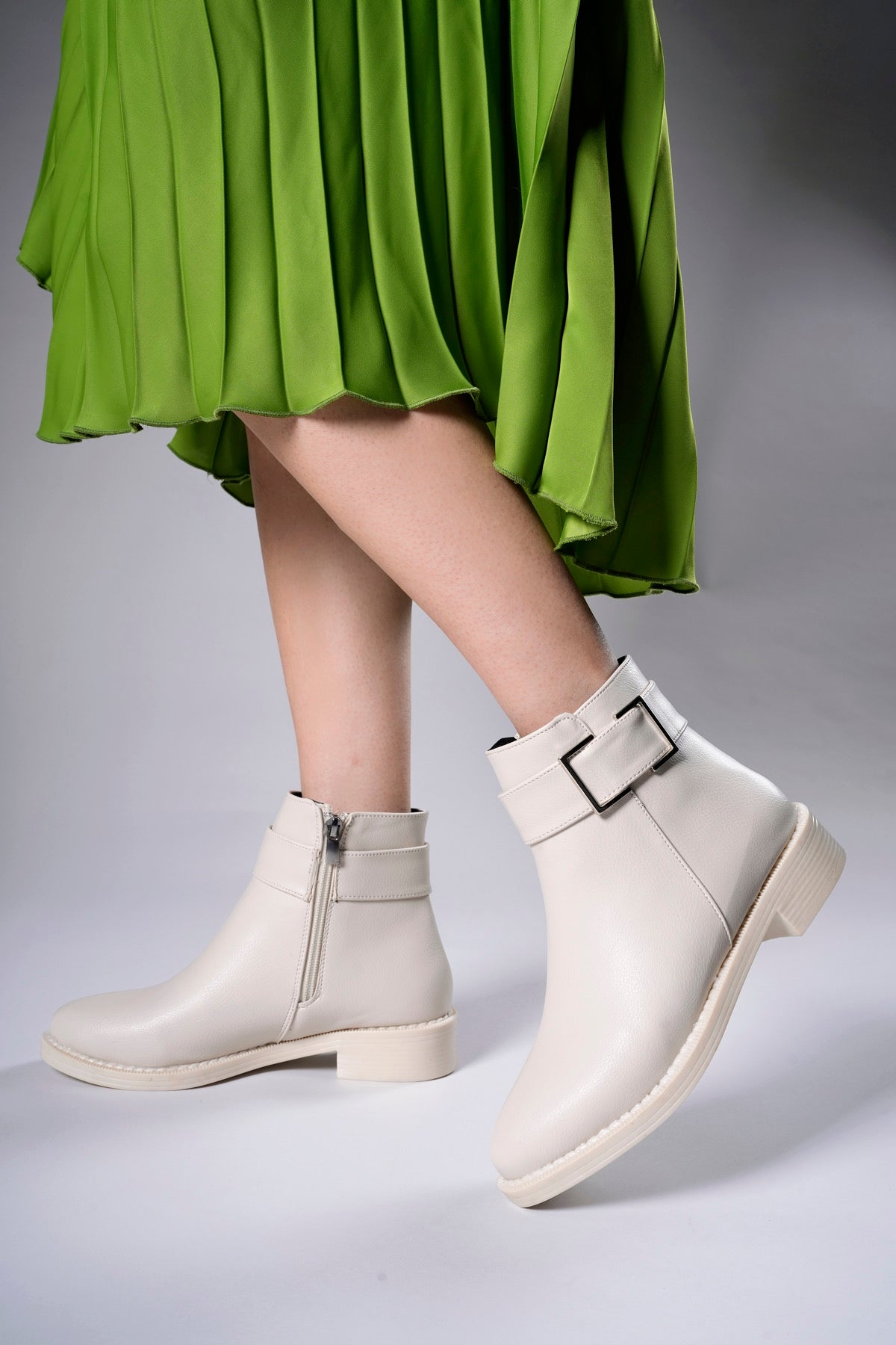 Riccon Hilyariel Kadın Bot 0012078