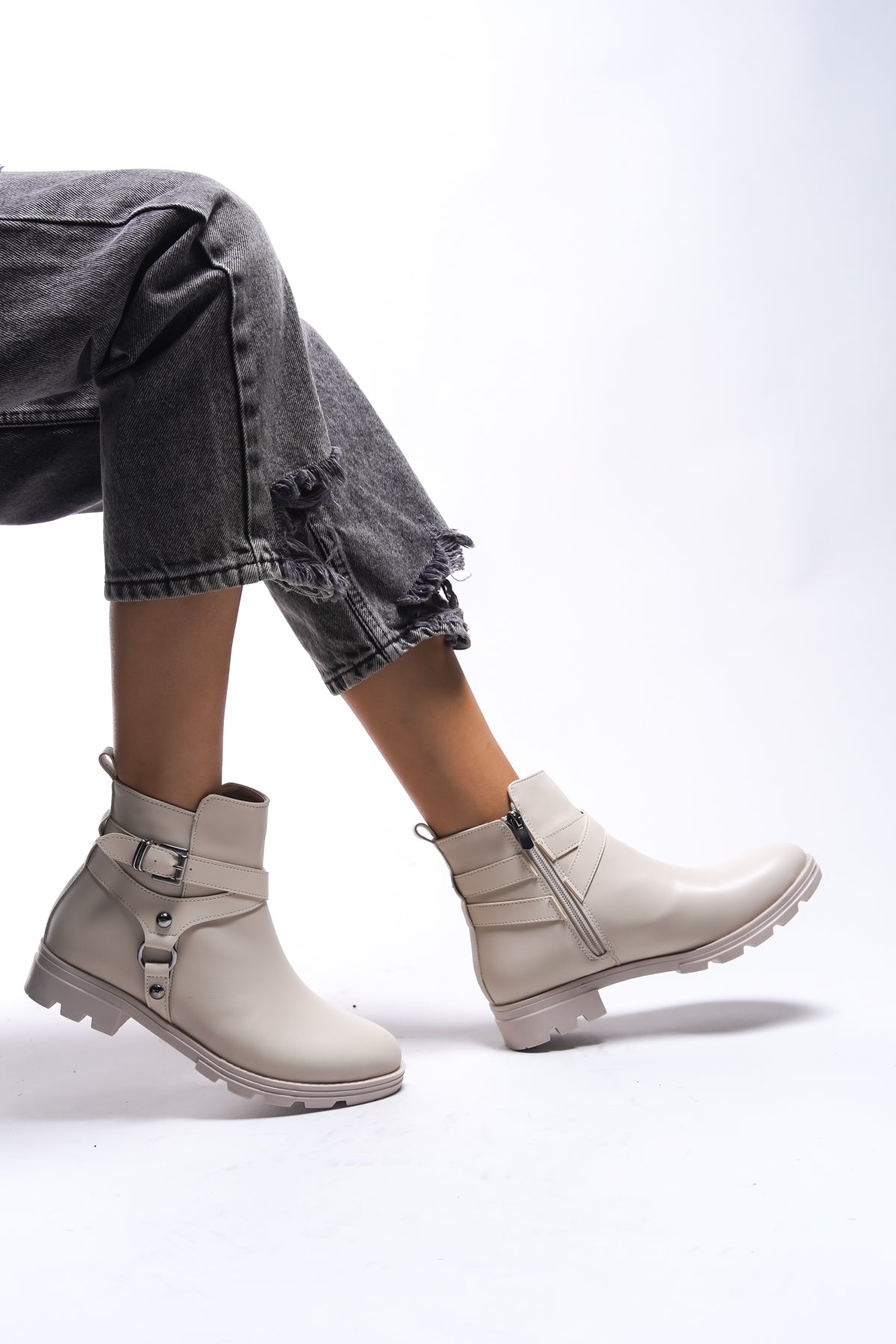 Riccon Lislaevar Kadın Toka Detaylı Bot 0012202