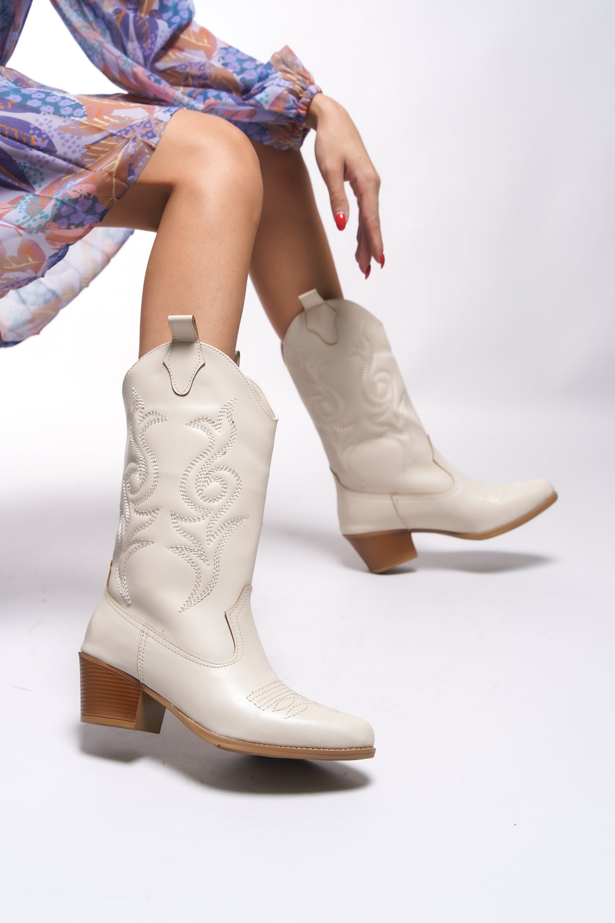 Riccon Beicilia Kadın Nakışlı Western Çizme 001288