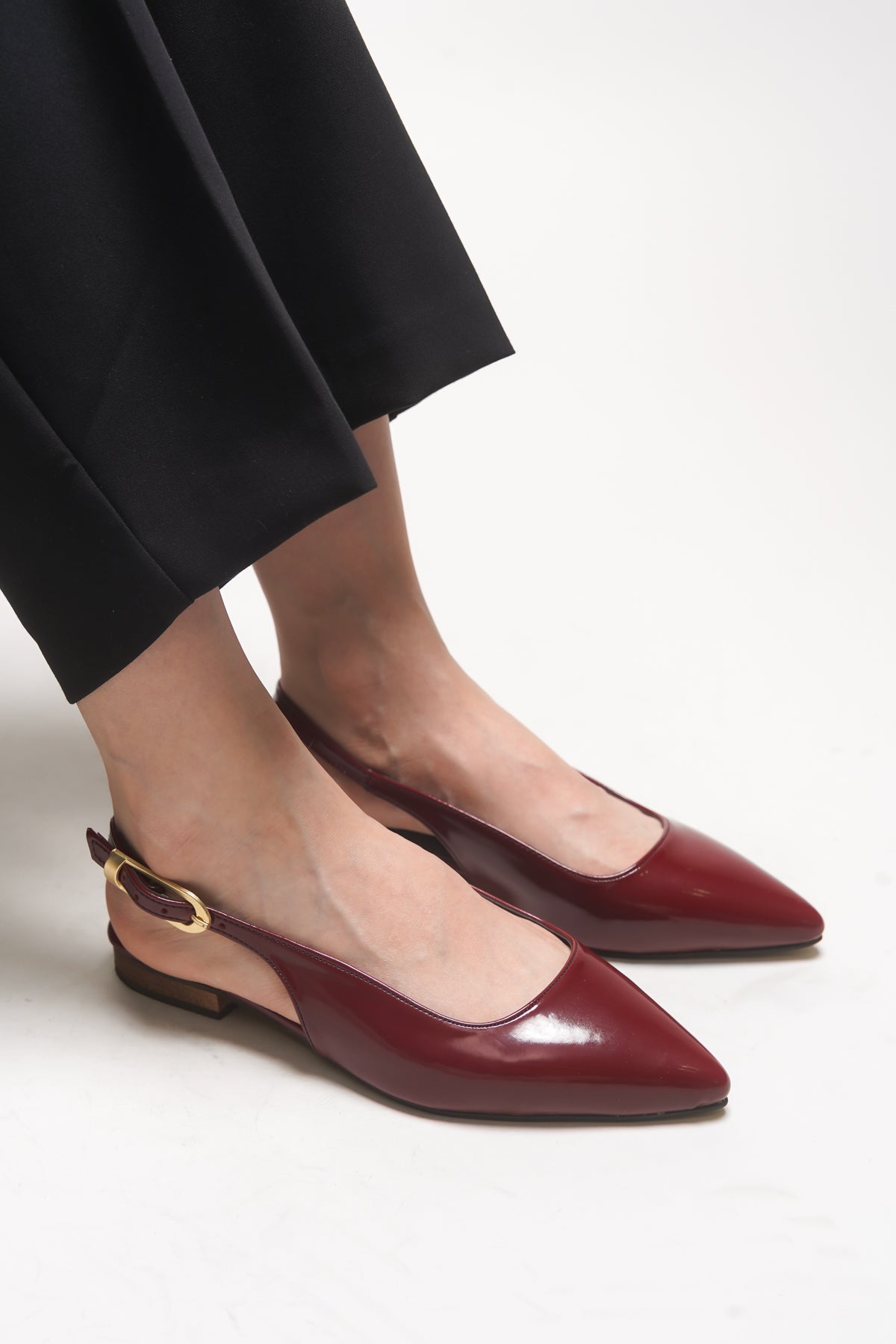 Riccon Issagalyn Kadın Sivri Burunlu Topuklu Ayakkabı 0012111