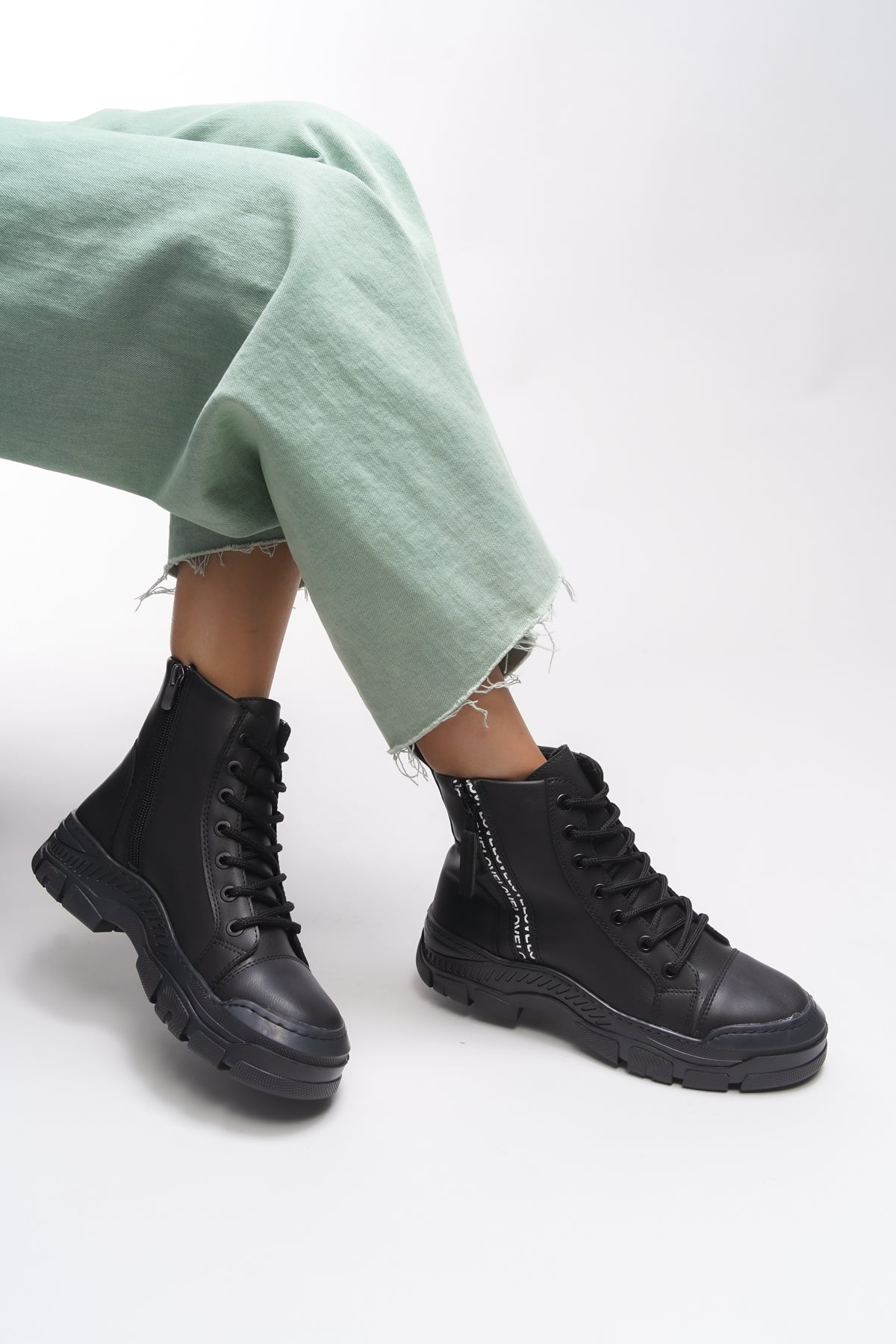 Riccon Rosarithe Kadın Fermuarlı Bot 0012704