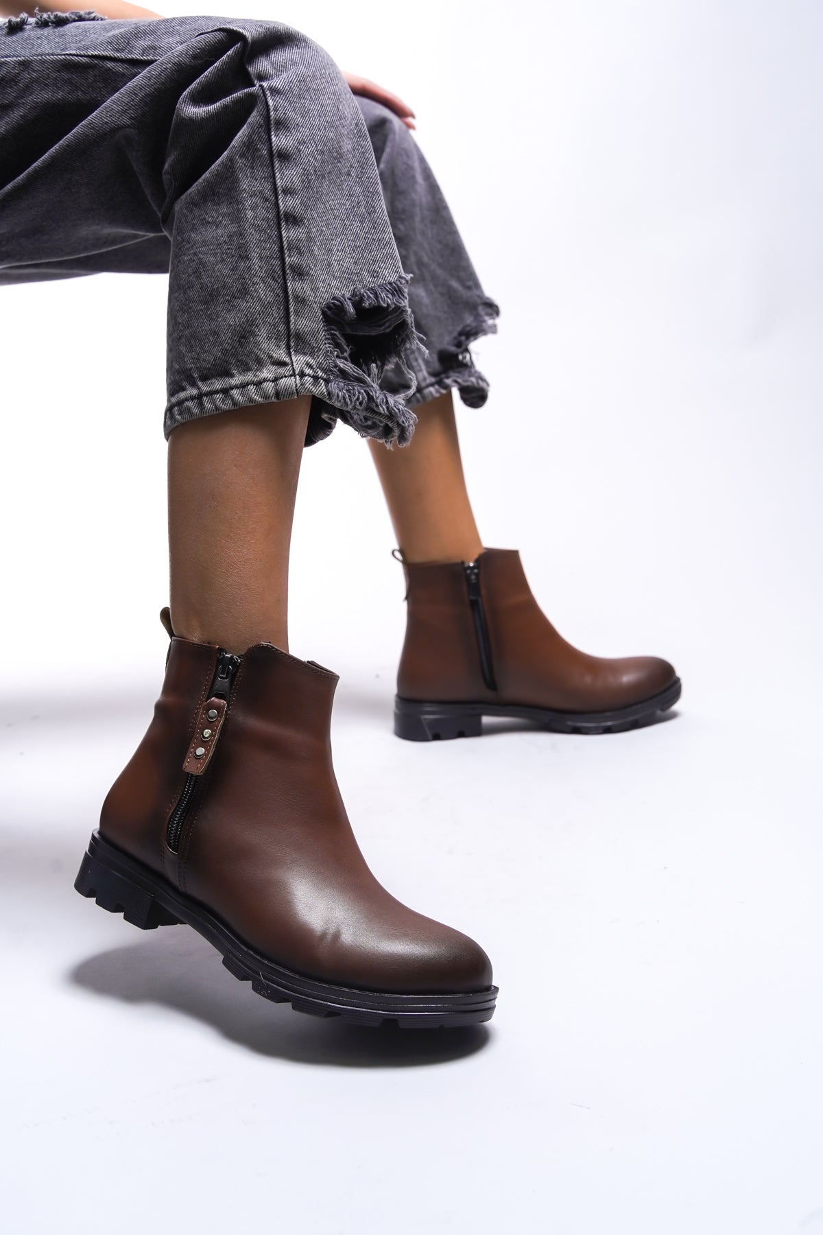 Riccon Elislaena Kadın Fermuarlı Bot 0012101