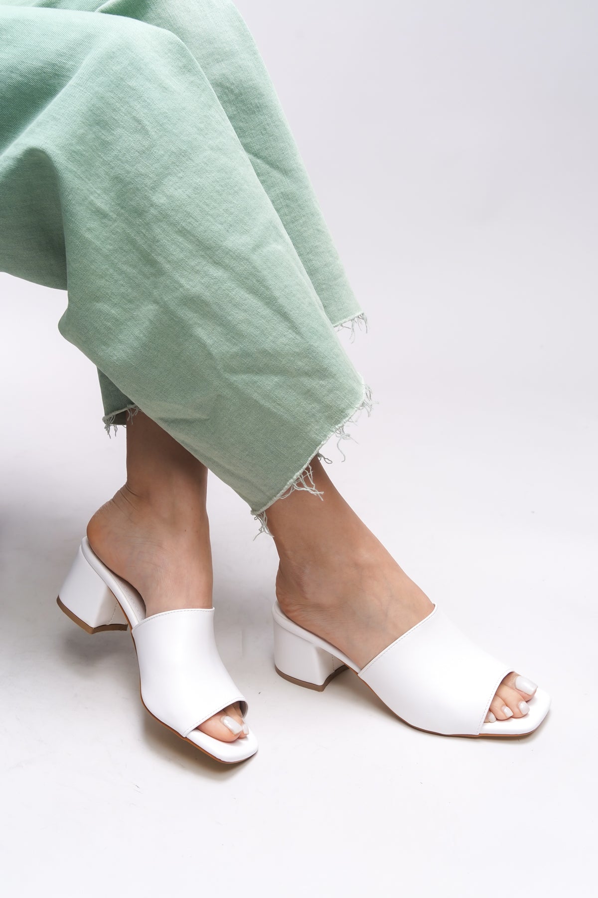 Riccon Wolrithe Kadın Topuklu Terlik 0012125