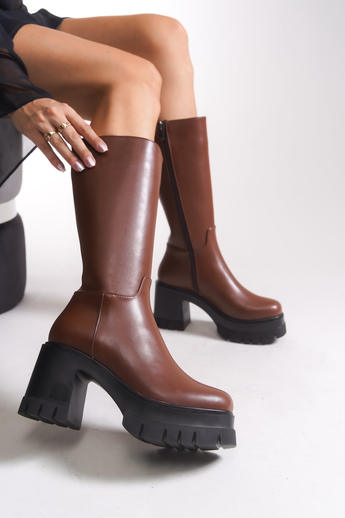 Riccon Lvamel Kadın Diz Altı Topuklu Çizme 0012501