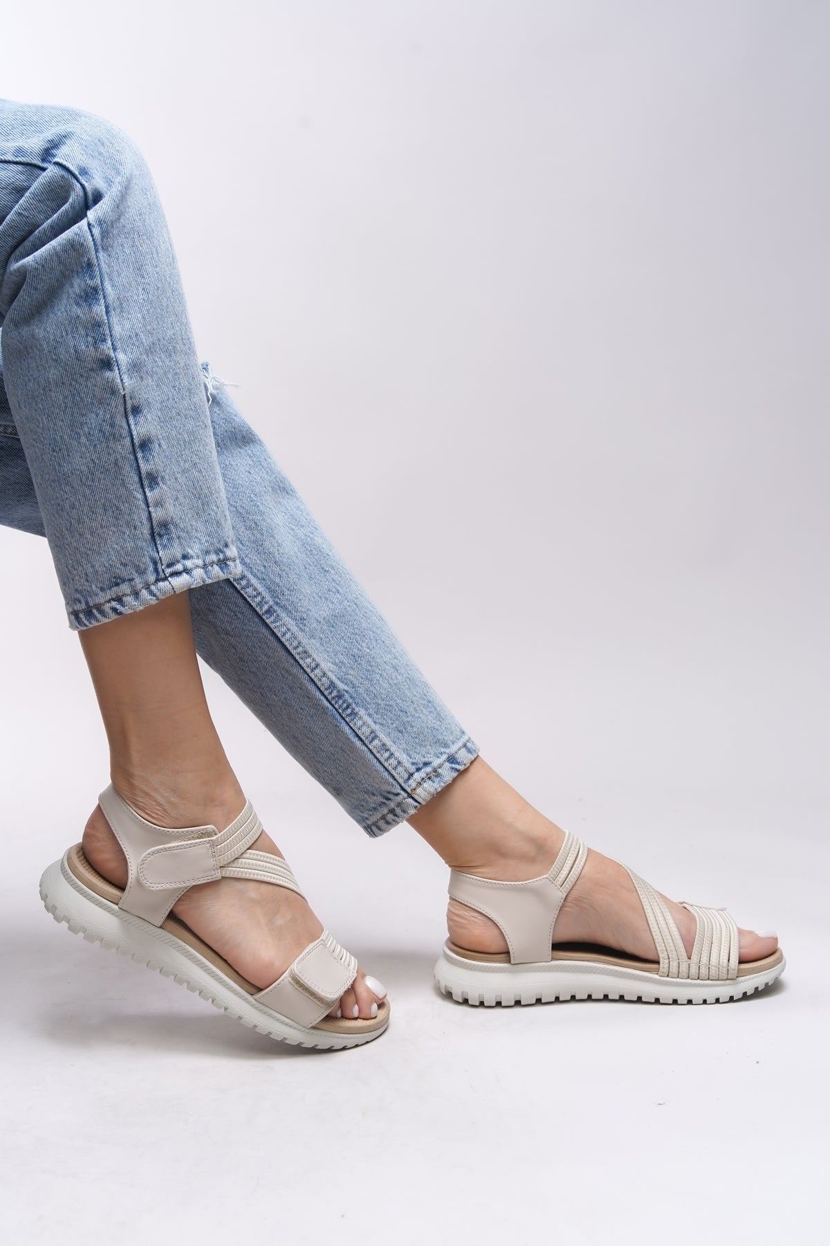 Riccon Yvnaestra Kadın Sandalet 00121002