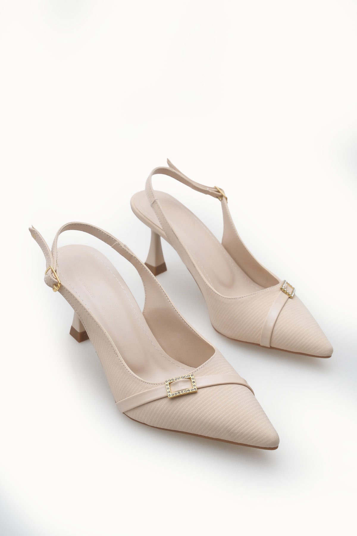 Riccon Kadın Sivri Burunlu Arkası Açık İnce Topuklu Ayakkabı 0012712 Mat Ten Çizgili