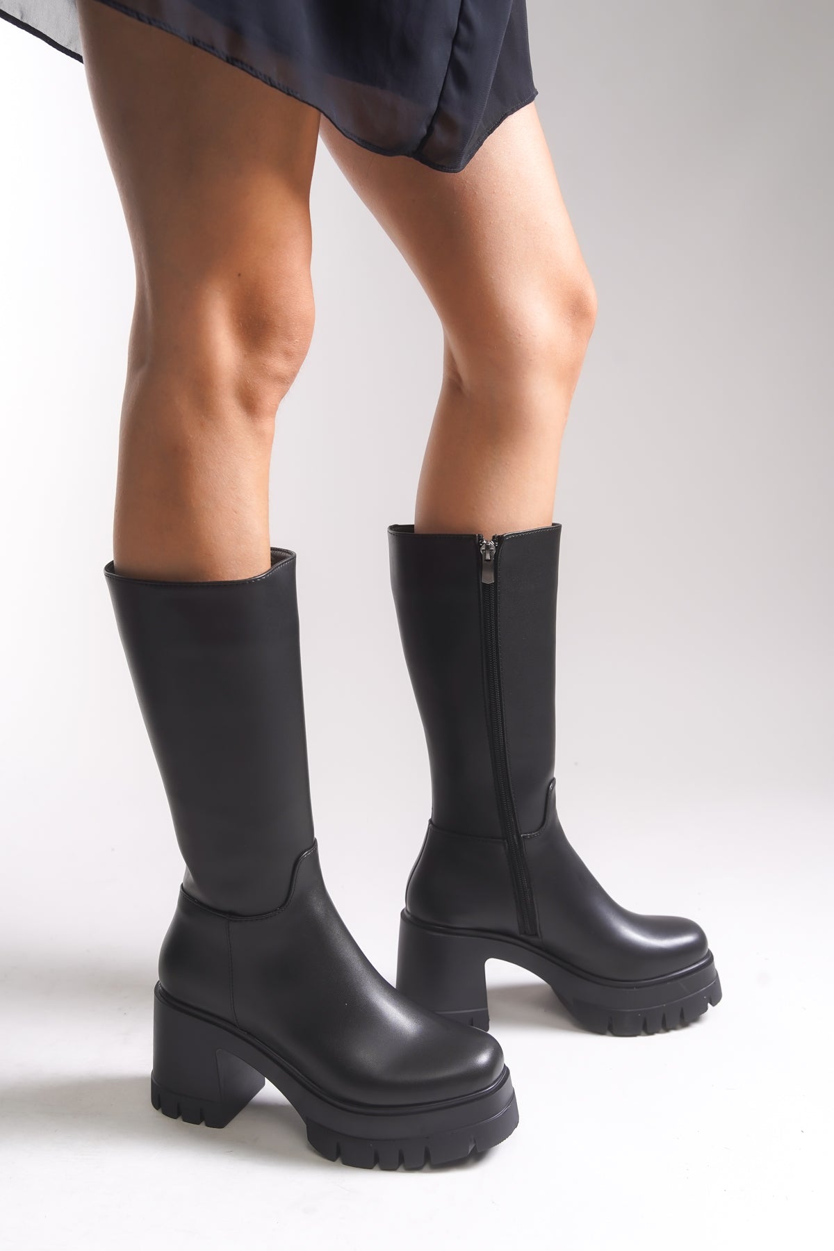 Riccon Lvamel Kadın Diz Altı Topuklu Çizme 0012501