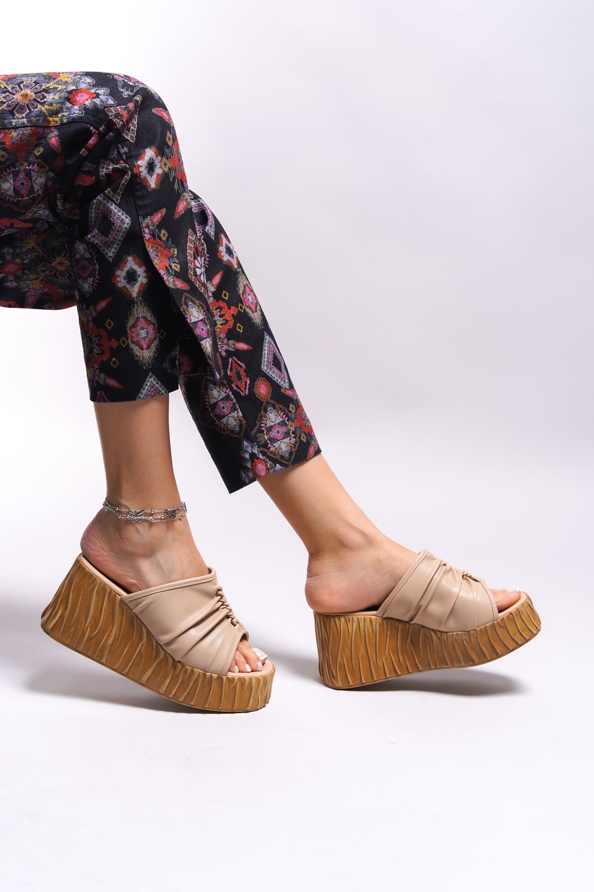 Riccon Isfnaes Kadın Topuklu Terlik 0012930