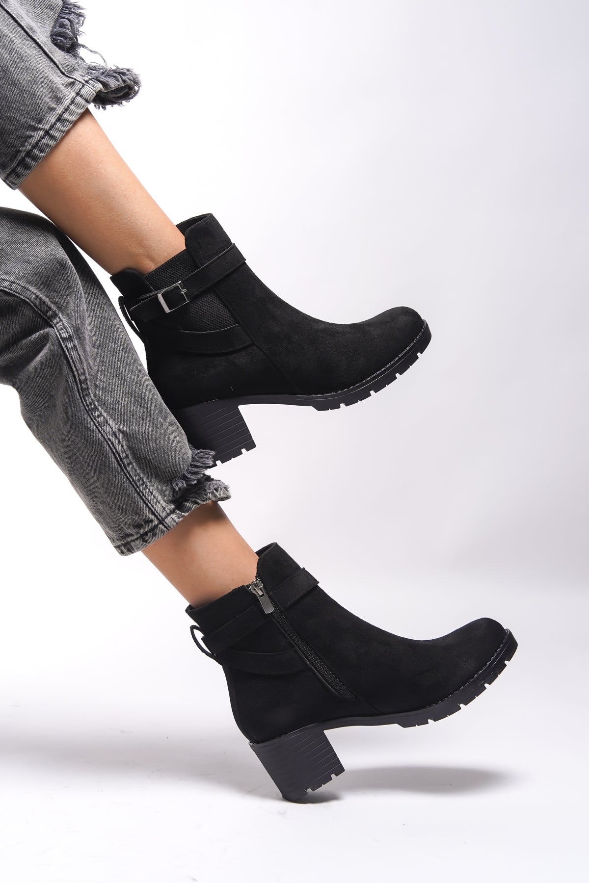 Riccon Lilixipha Kadın Toka Detaylı Lastikli Topuklu Bot 0012730