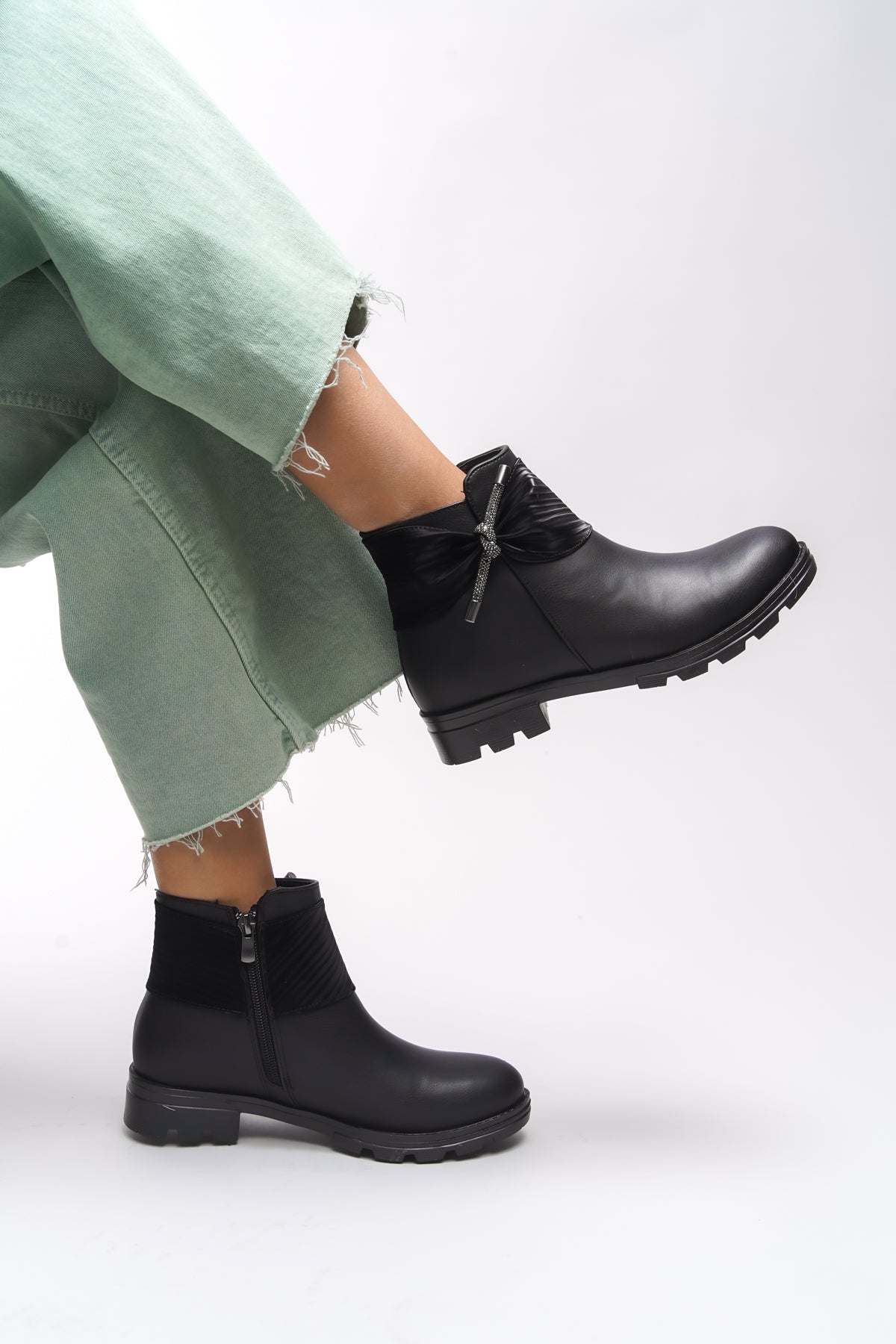 Riccon Gaenledha Kadın Kurdele ve Taş Detaylı Bot