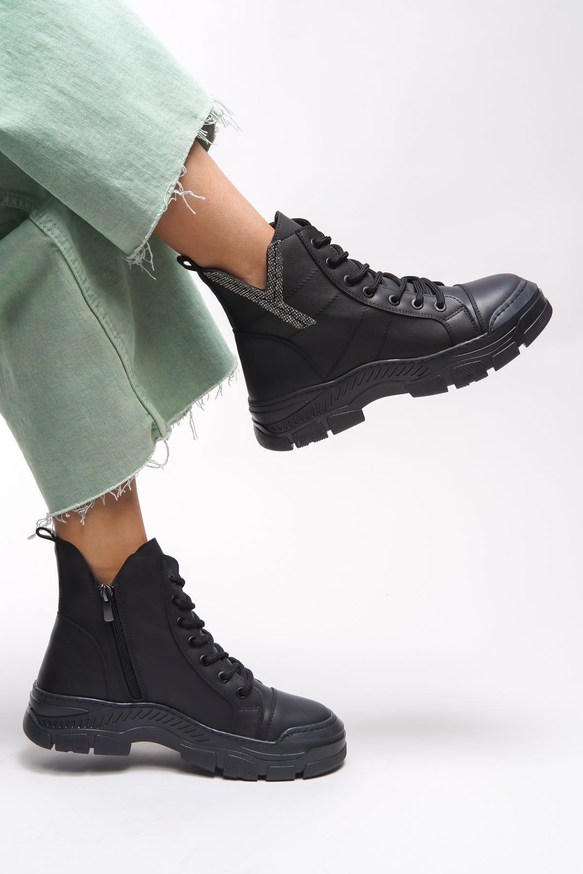 Riccon Maerlira Kadın Zincir ve Toka Detaylı Bot