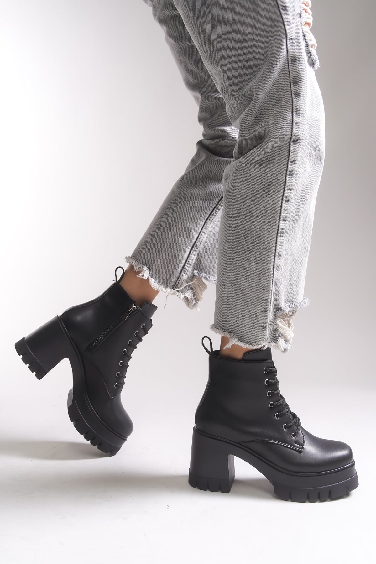 Riccon Nvanor Kadın Topuklu Bot 0012504