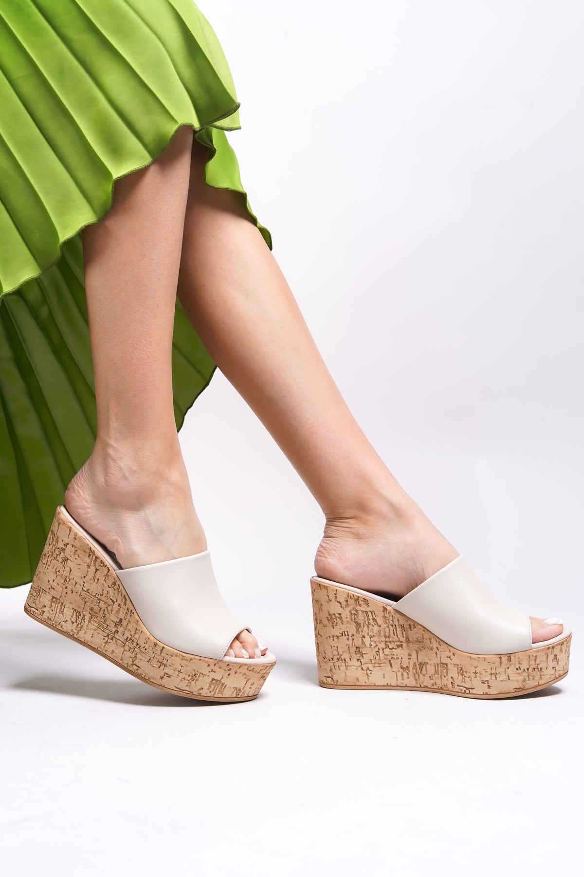 Riccon Ulnaserine Kadın Topuklu Terlik 0012699