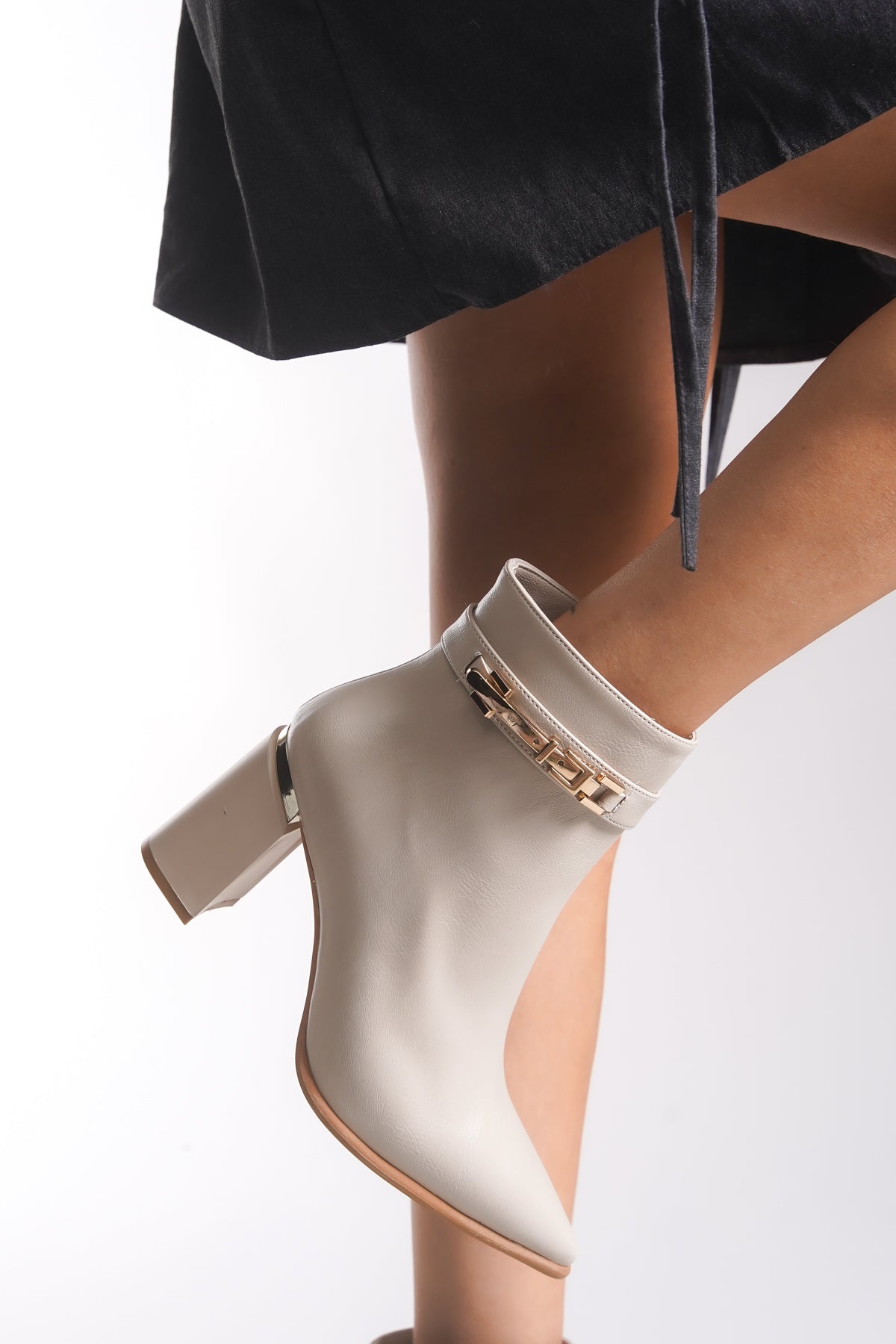 Riccon Kadın Sivri Burun Bot 0012062