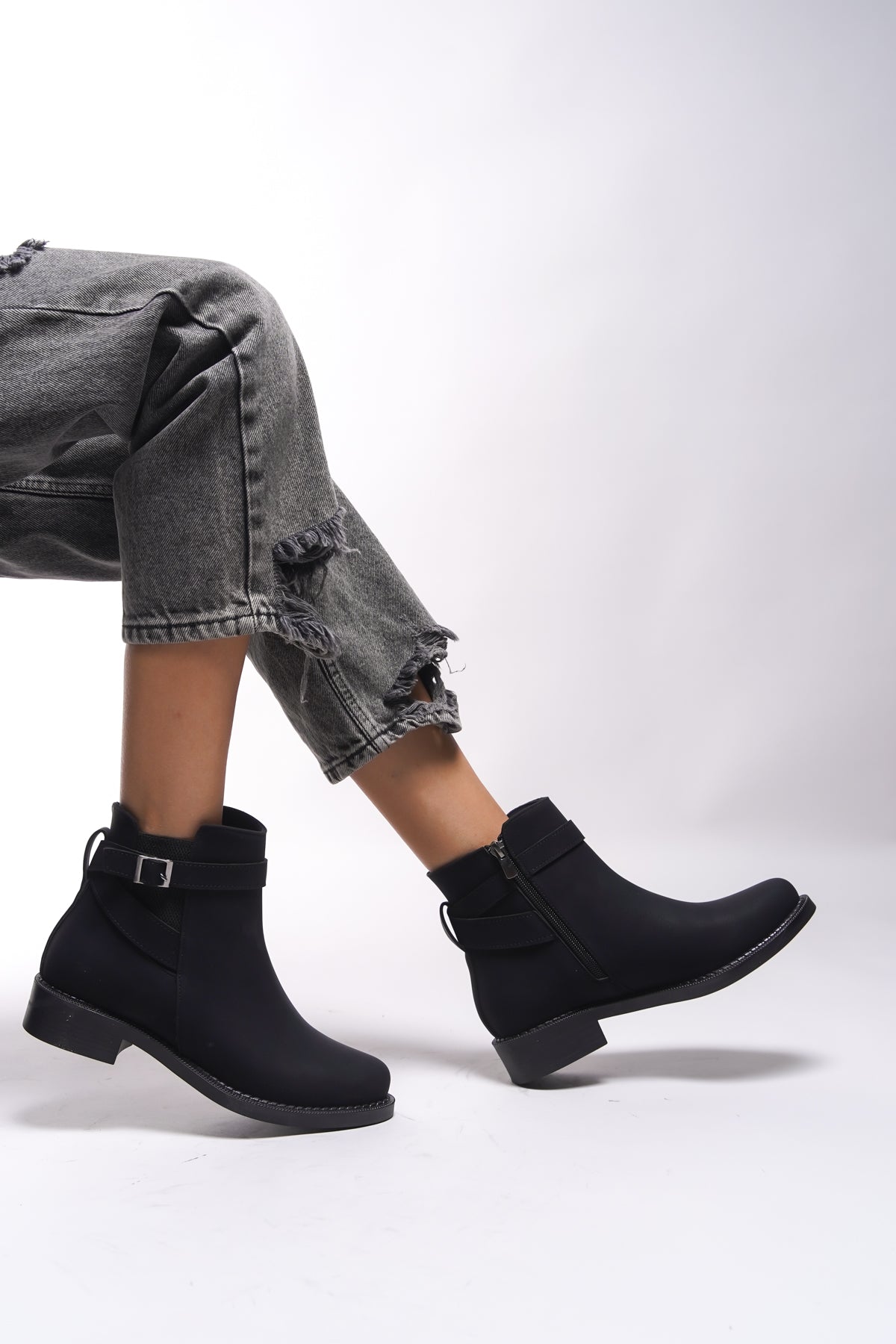 Riccon Elyedelia Kadın Toka Detaylı Lastikli Bot 0012452