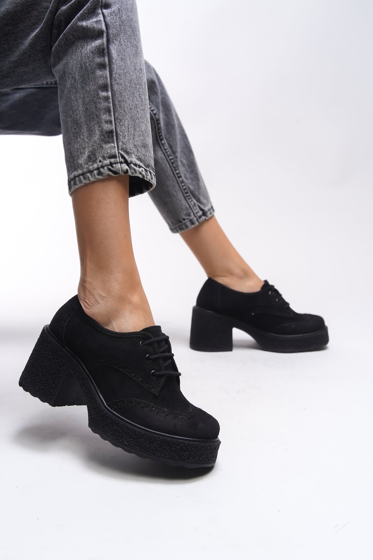 Riccon Ghinziss Kadın Topuklu Bağcıklı Loafer 00121570 Siyah Süet