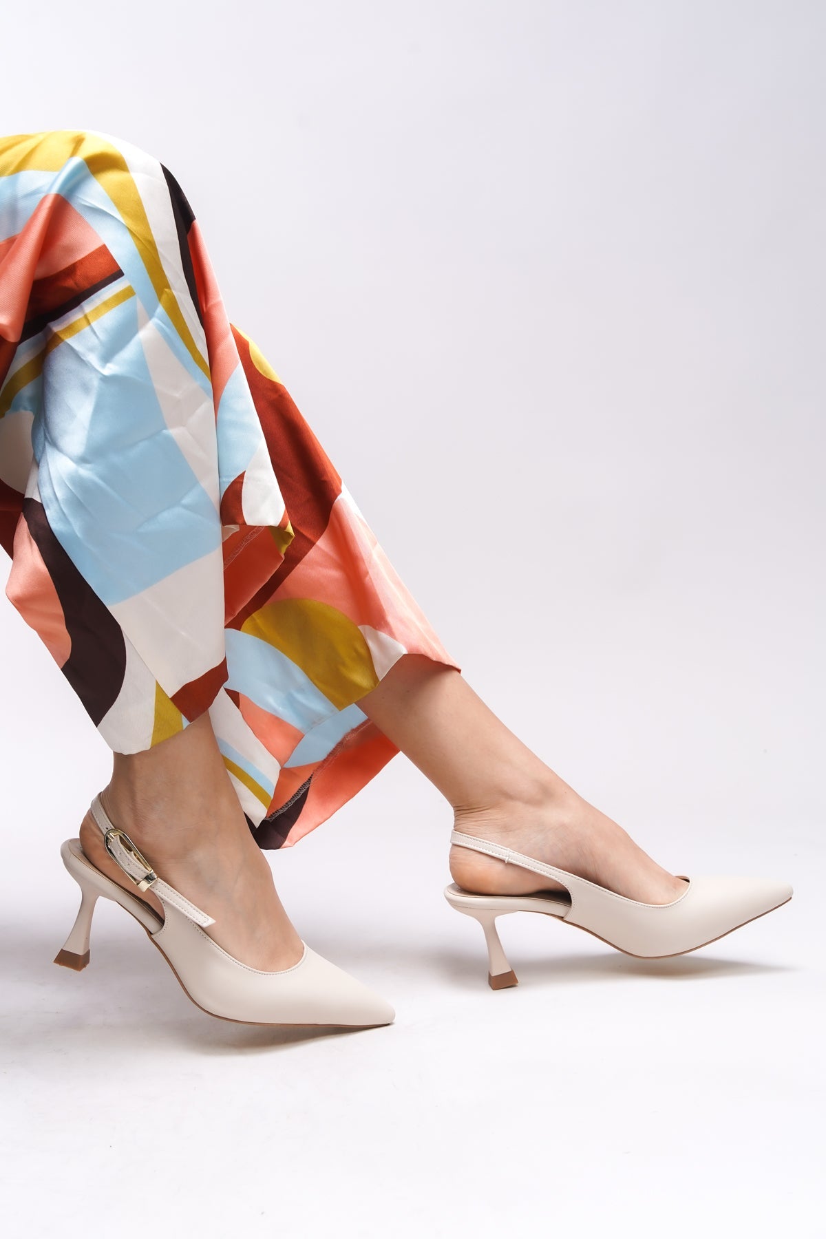 Riccon Ysalaela Kadın Arkası Açık Sivri Burun Stiletto 0012700 Ten Cilt - Riccon