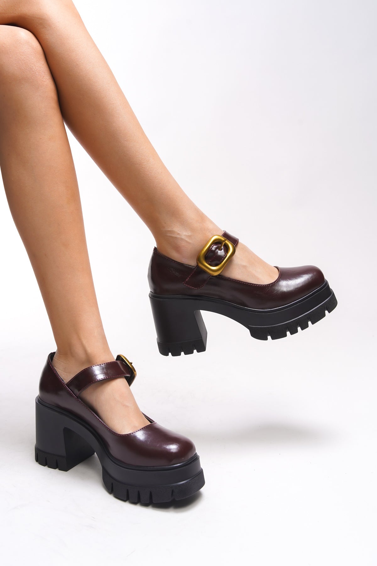 Riccon Brilaena Kadın Tokalı Topuklu Loafer 00121006 Kahverengi Kırışık Rugan