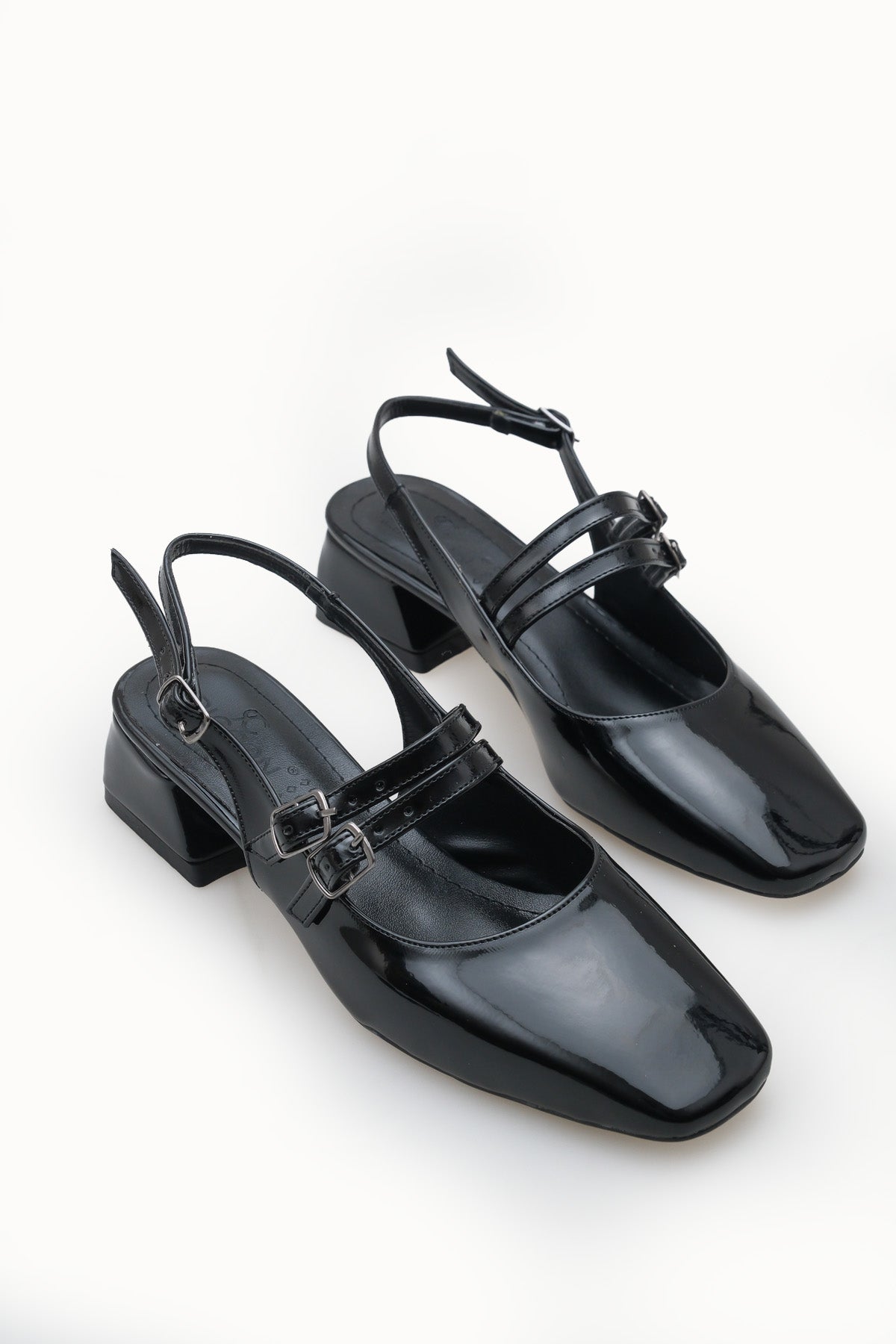 Riccon Kadın Arkası Açık Topuklu Ayakkabı 00121003 Siyah Rugan