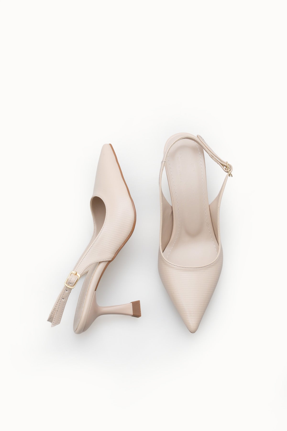 Riccon Kadın Sivri Burunlu Arkası Açık İnce Topuklu Ayakkabı 0012720 Ten Rugan