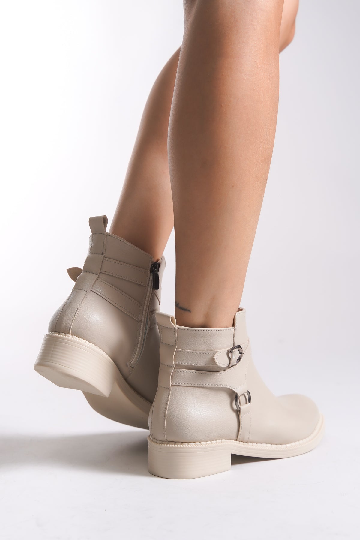 Riccon Kadın Bot 00120030