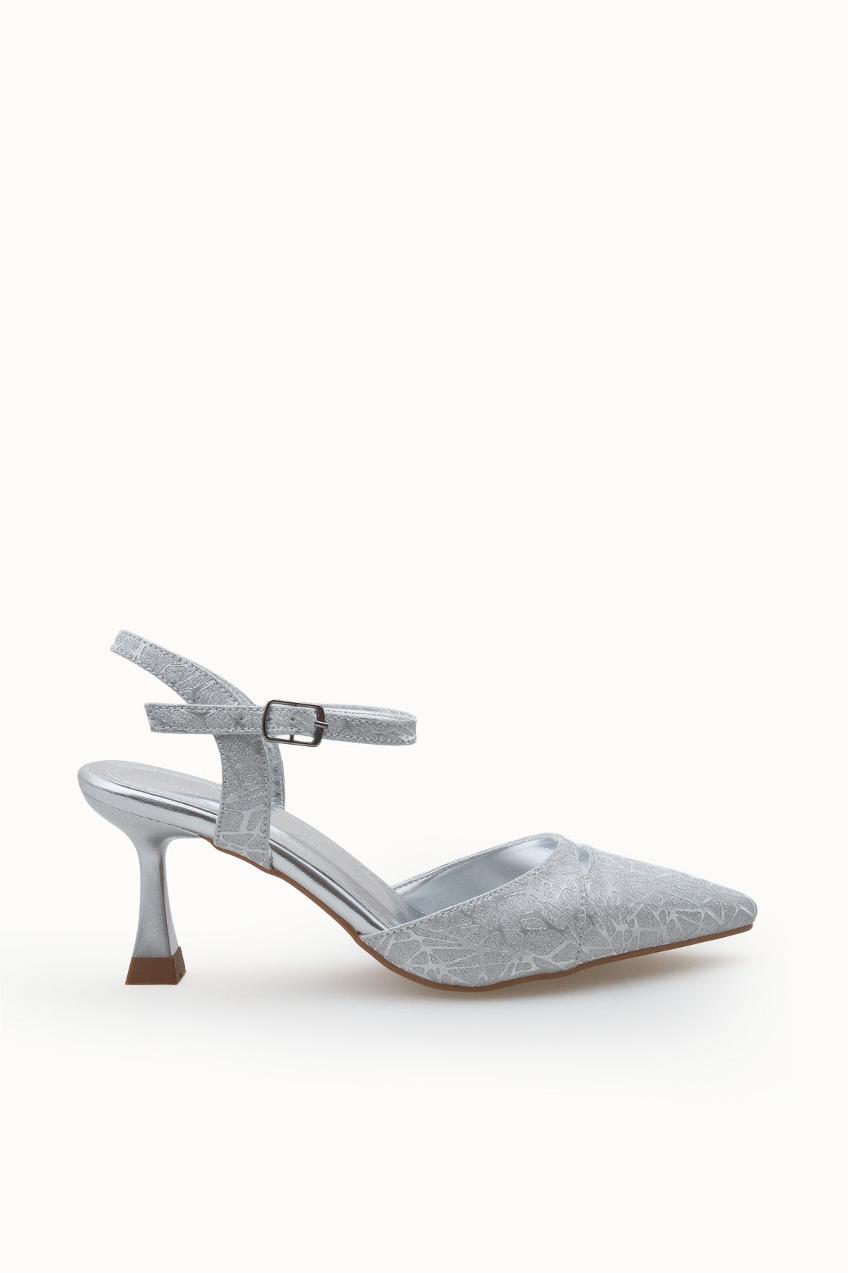 Riccon Kadın Sivri Burunlu Arkası Açık İnce Topuklu Ayakkabı 0012727 Gümüş Dokulu