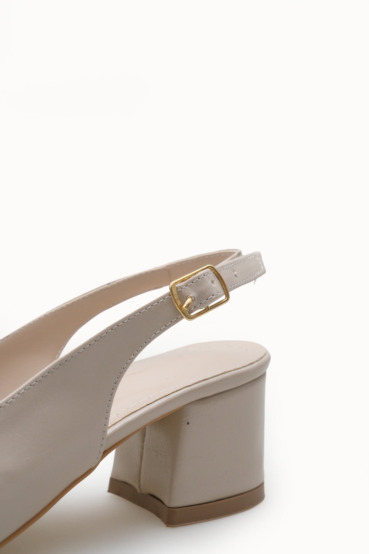 Riccon Kadın Sivri Burunlu Arkası Açık Topuklu Ayakkabı 0012420 Ten Rustik