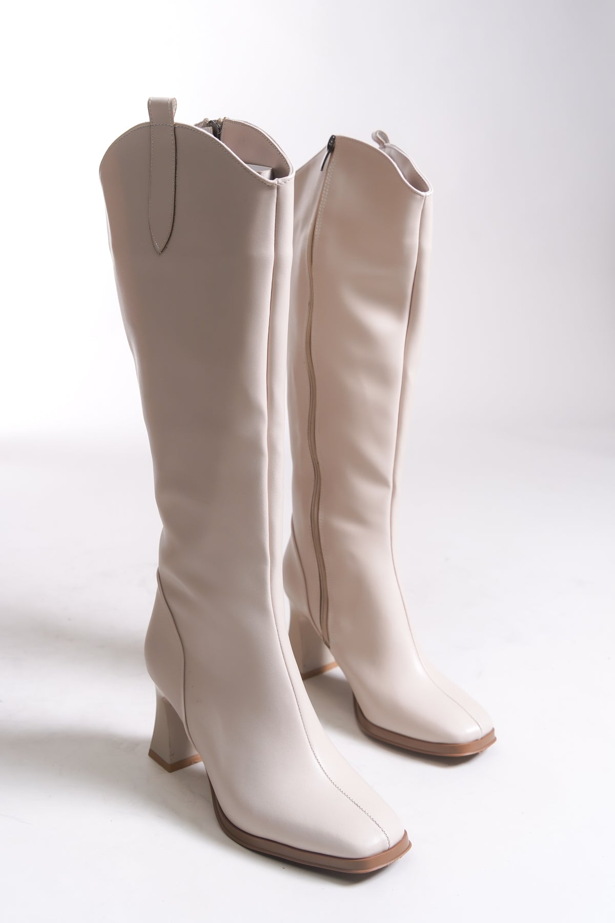 Riccon Phelilre Kadın Sivri Burunlu Yüksek Topuklu Çizme 0012809