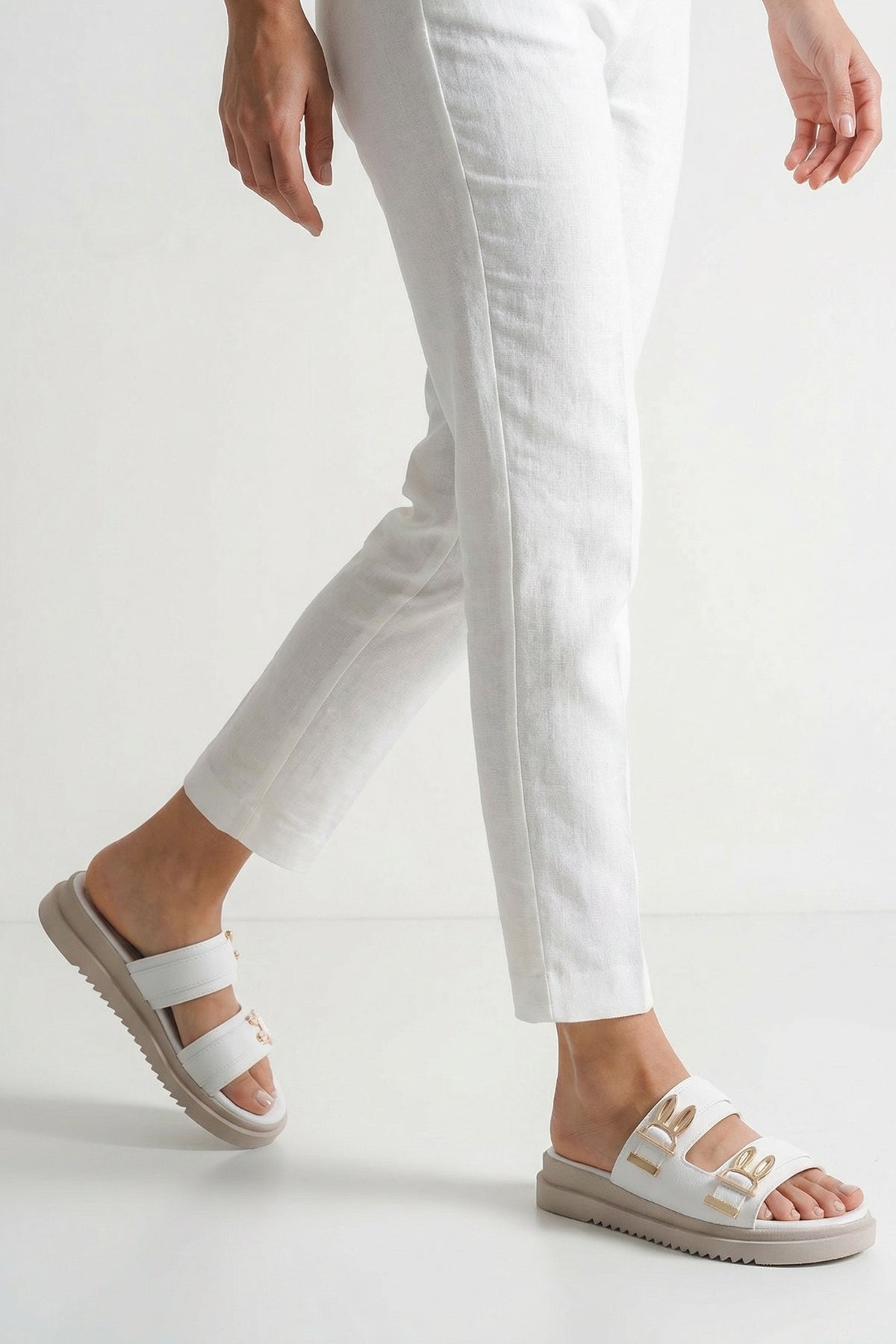 Riccon Kadın Çift Tokalı Terlik 00120415 Beyaz