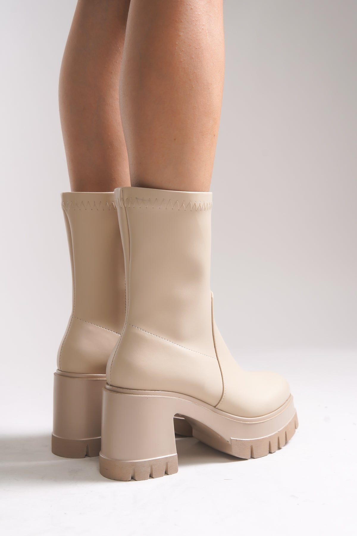 Riccon Voranethis Kadın Bot 0012635