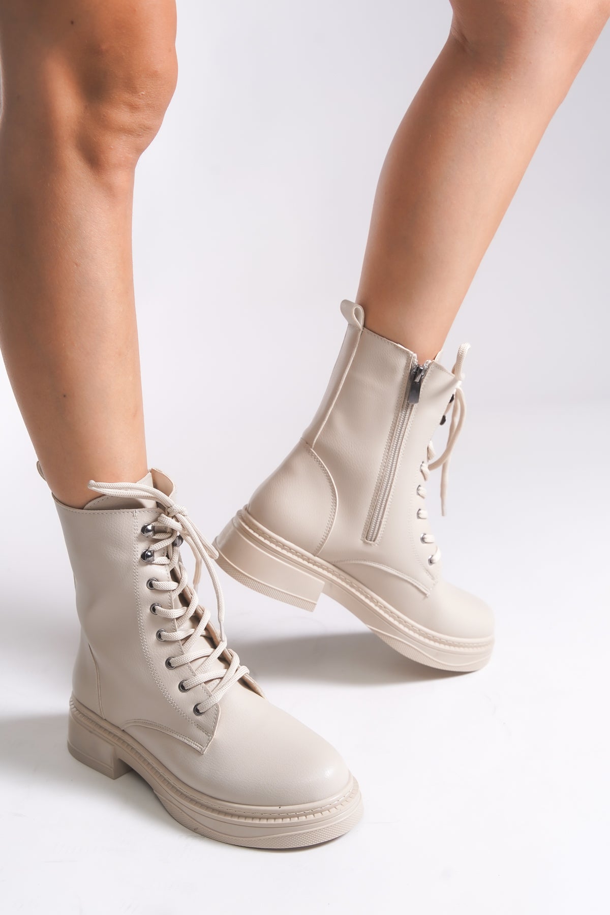 Riccon Isolshia Kadın Postal Bot 0012701