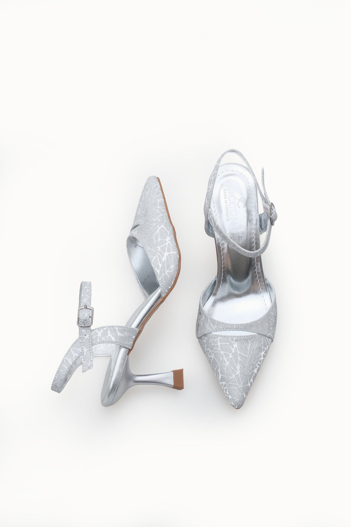 Riccon Kadın Sivri Burunlu Arkası Açık İnce Topuklu Ayakkabı 0012727 Gümüş Dokulu