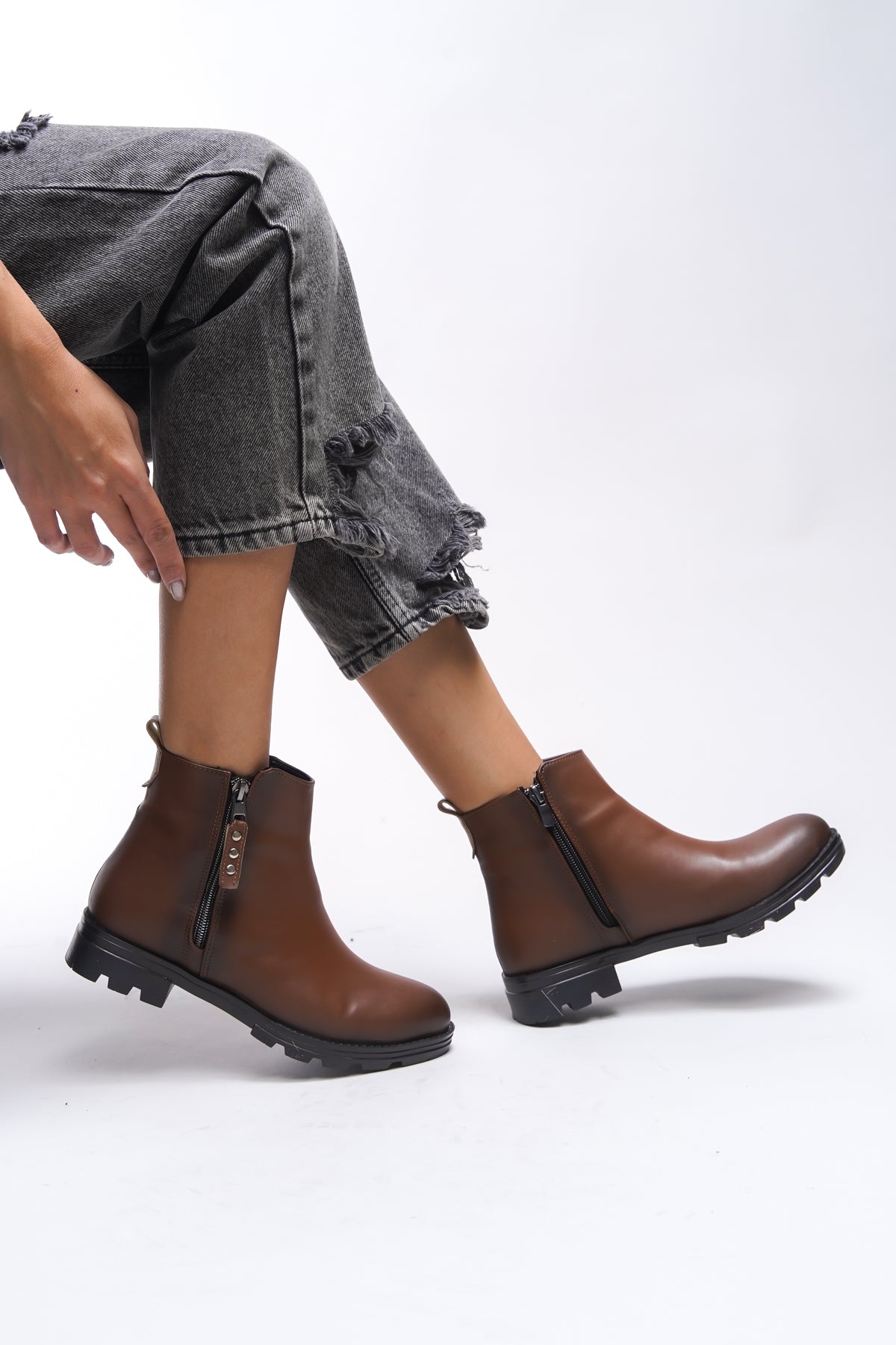 Riccon Elislaena Kadın Fermuarlı Bot 0012101