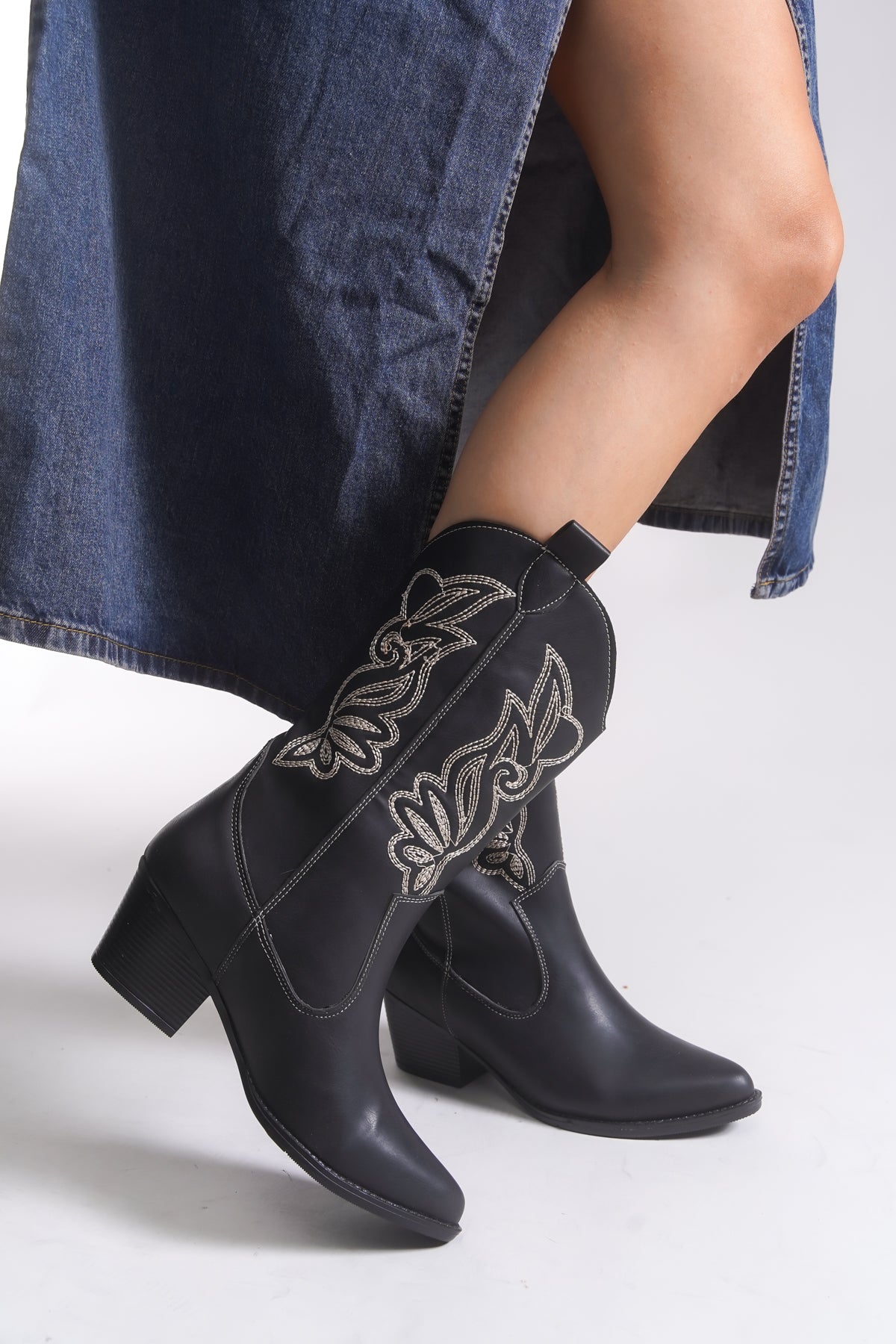 Riccon Qiraveth Kadın Western Kısa Çizme 001250061